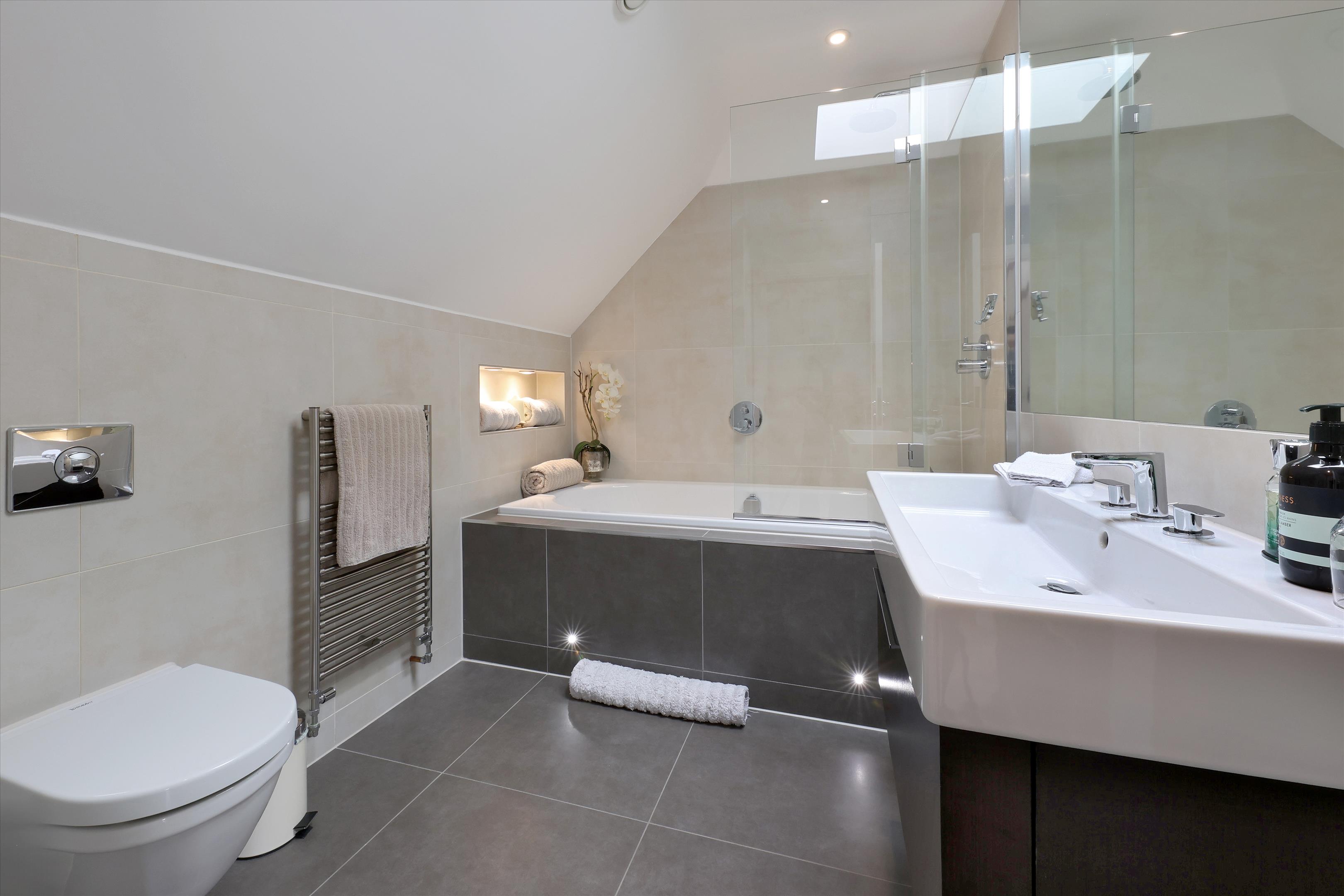 Keepers Walk, Wentworth, Virginia Water, Surrey, GU25