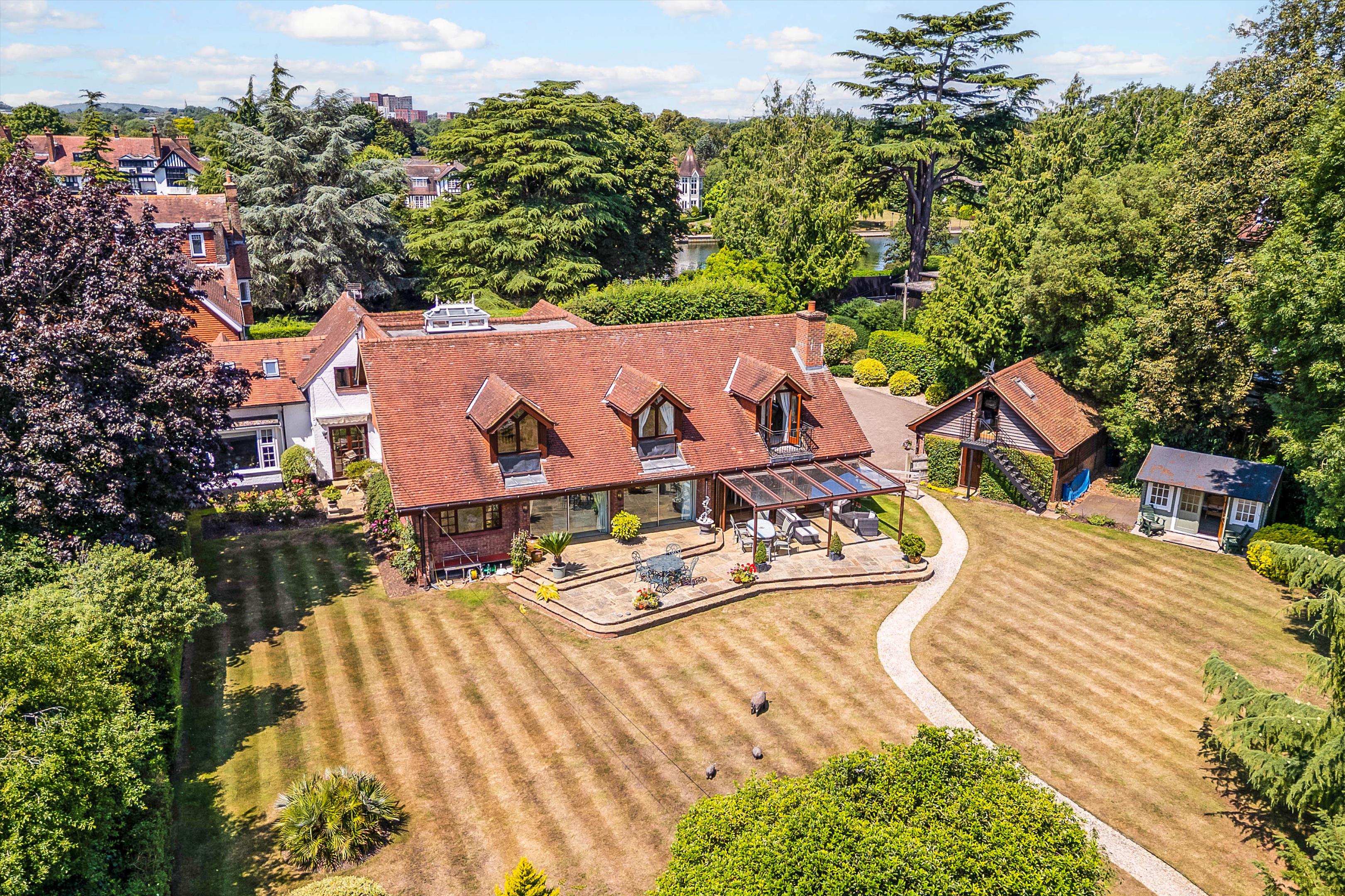 River Road, Taplow, Maidenhead, Buckinghamshire SL6