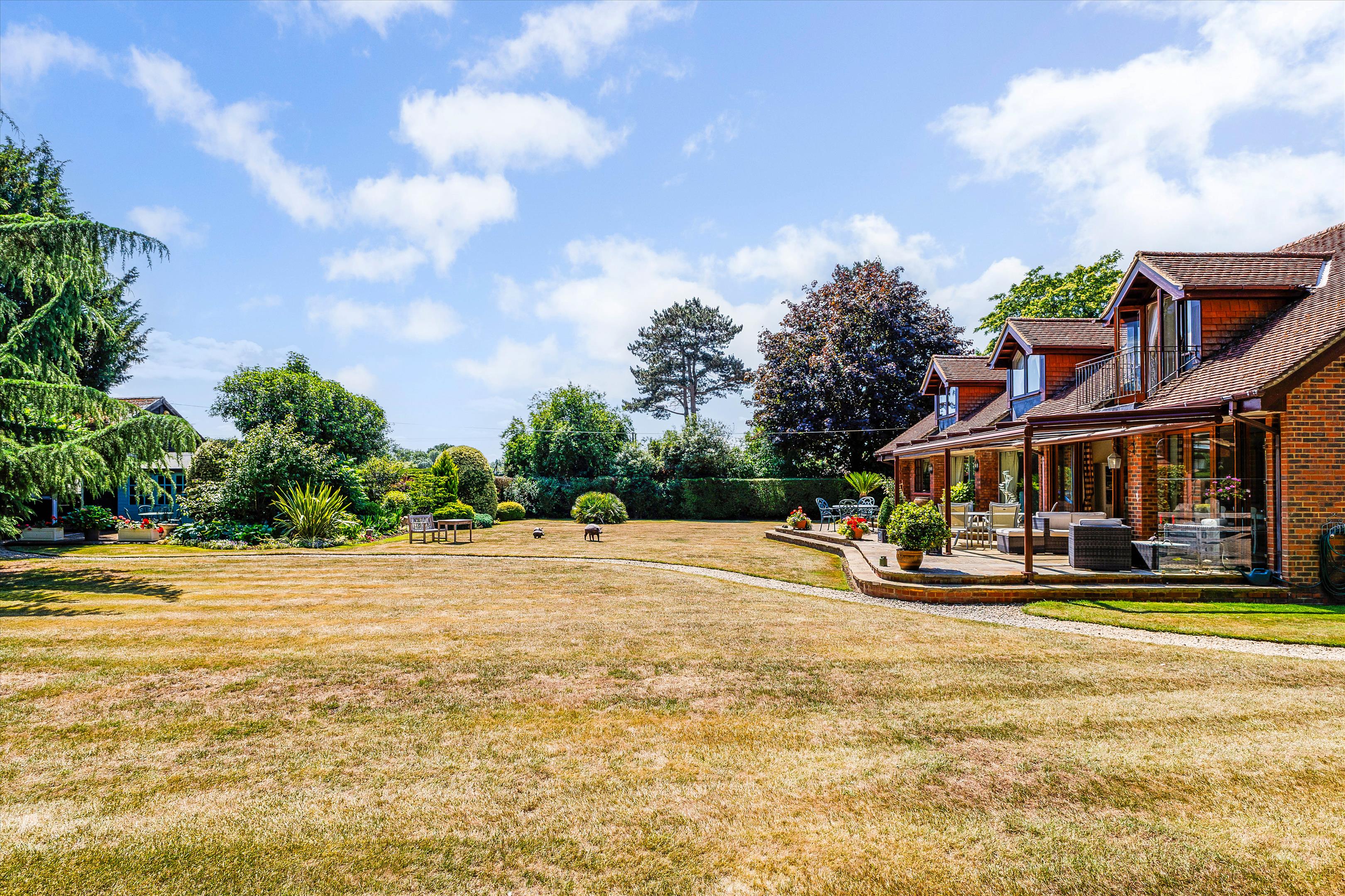 River Road, Taplow, Maidenhead, Buckinghamshire SL6