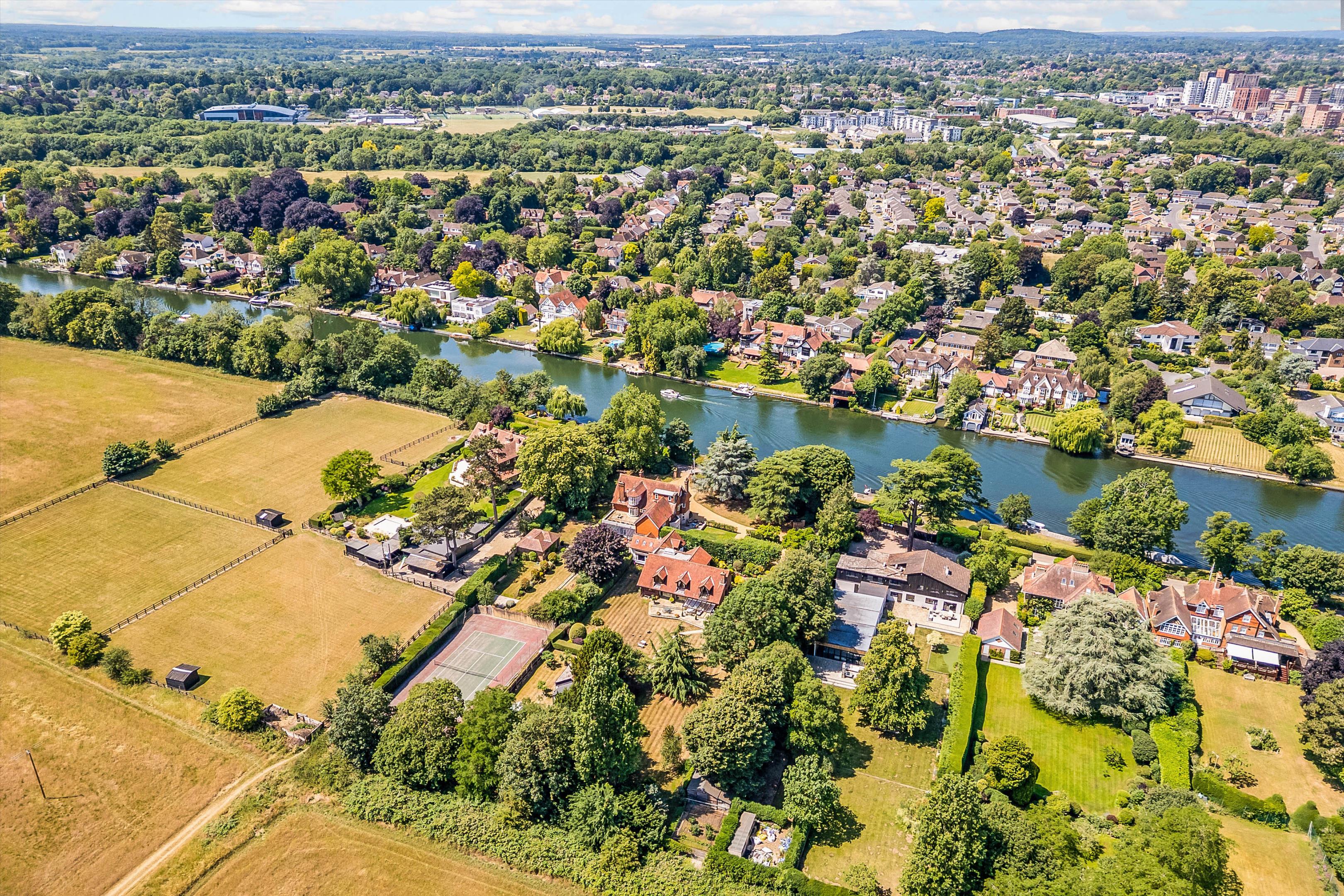 River Road, Taplow, Maidenhead, Buckinghamshire SL6