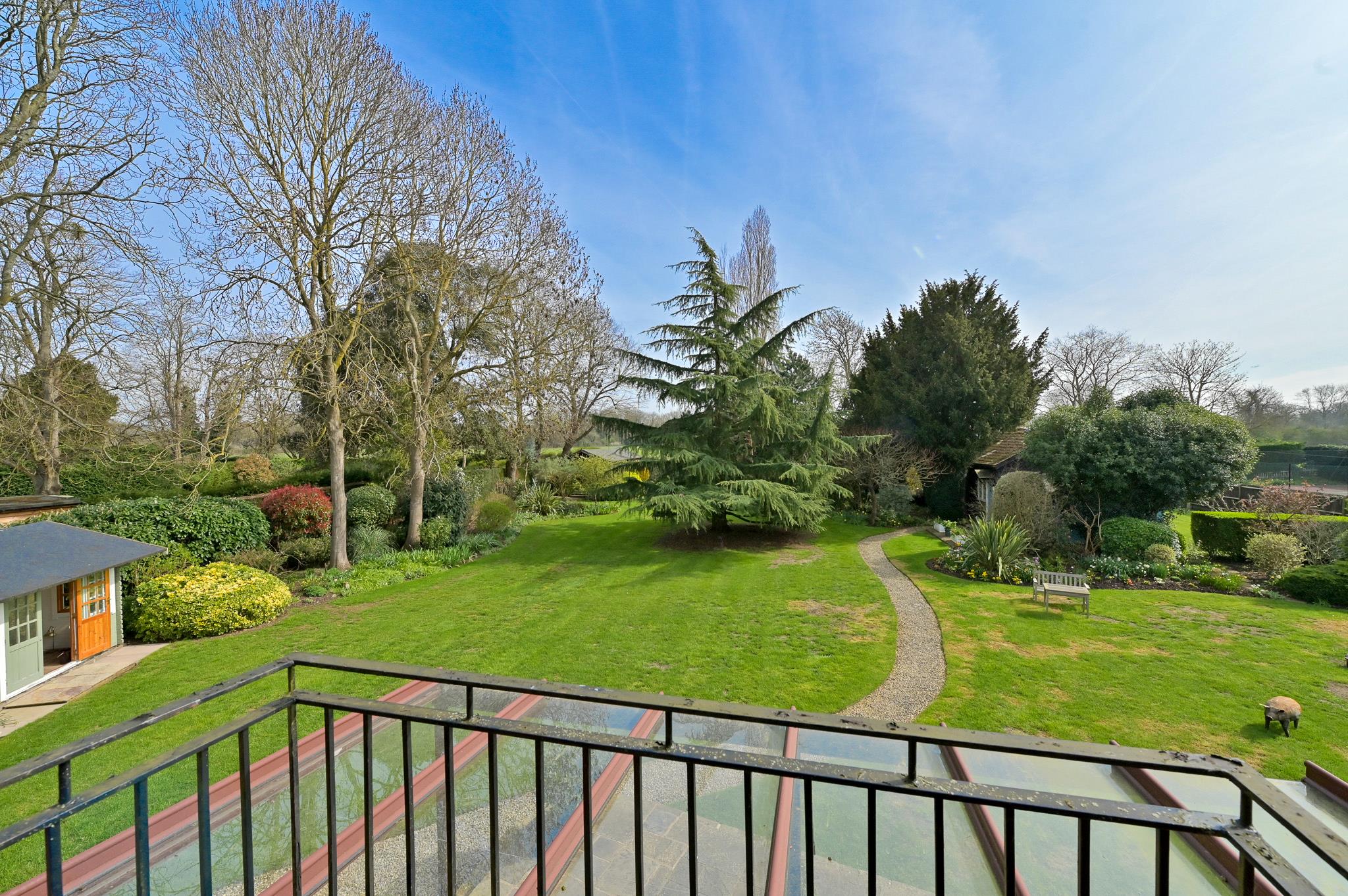 River Road, Taplow, Maidenhead, Buckinghamshire SL6