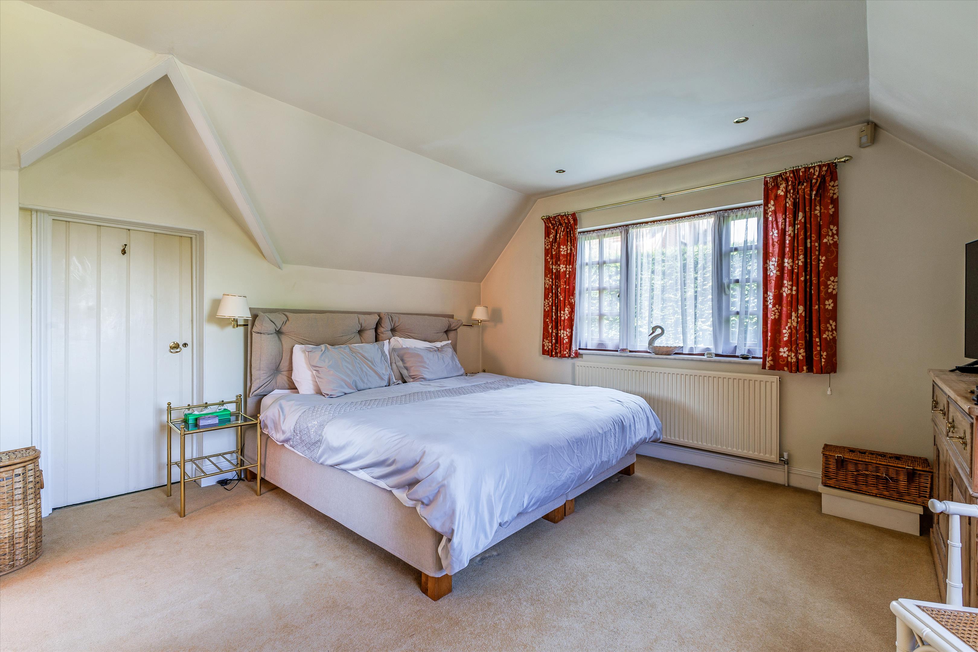 River Road, Taplow, Maidenhead, Buckinghamshire SL6