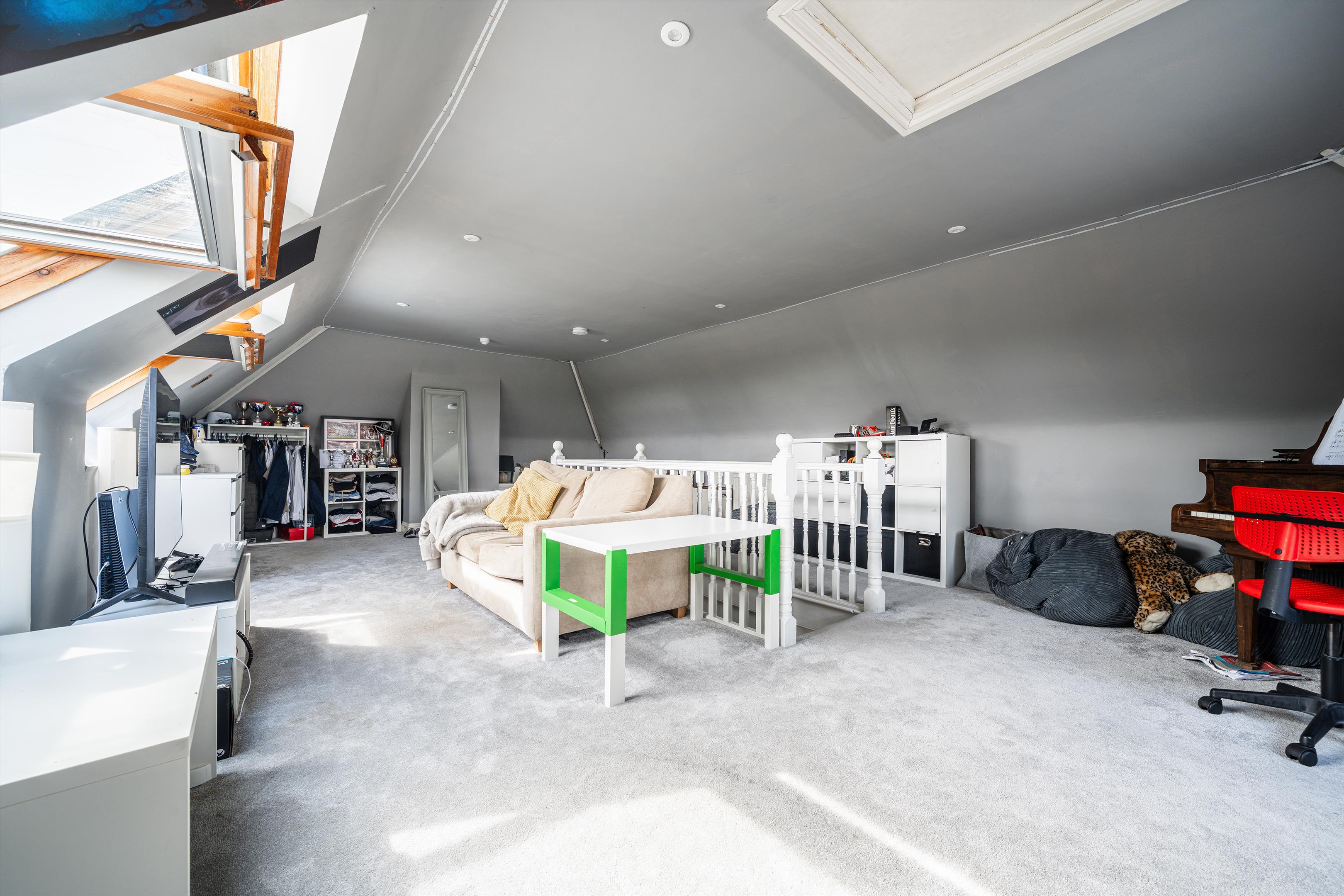 Littlefield Green, White Waltham, Maidenhead, Berkshire, SL6