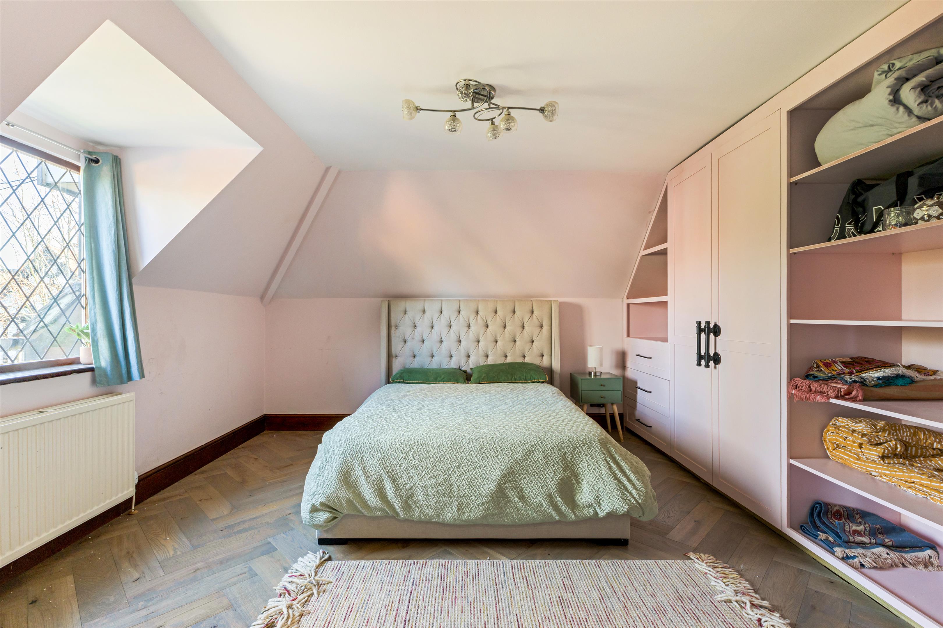 Lowlands, Fishery Road, Maidenhead, Berkshire, SL6