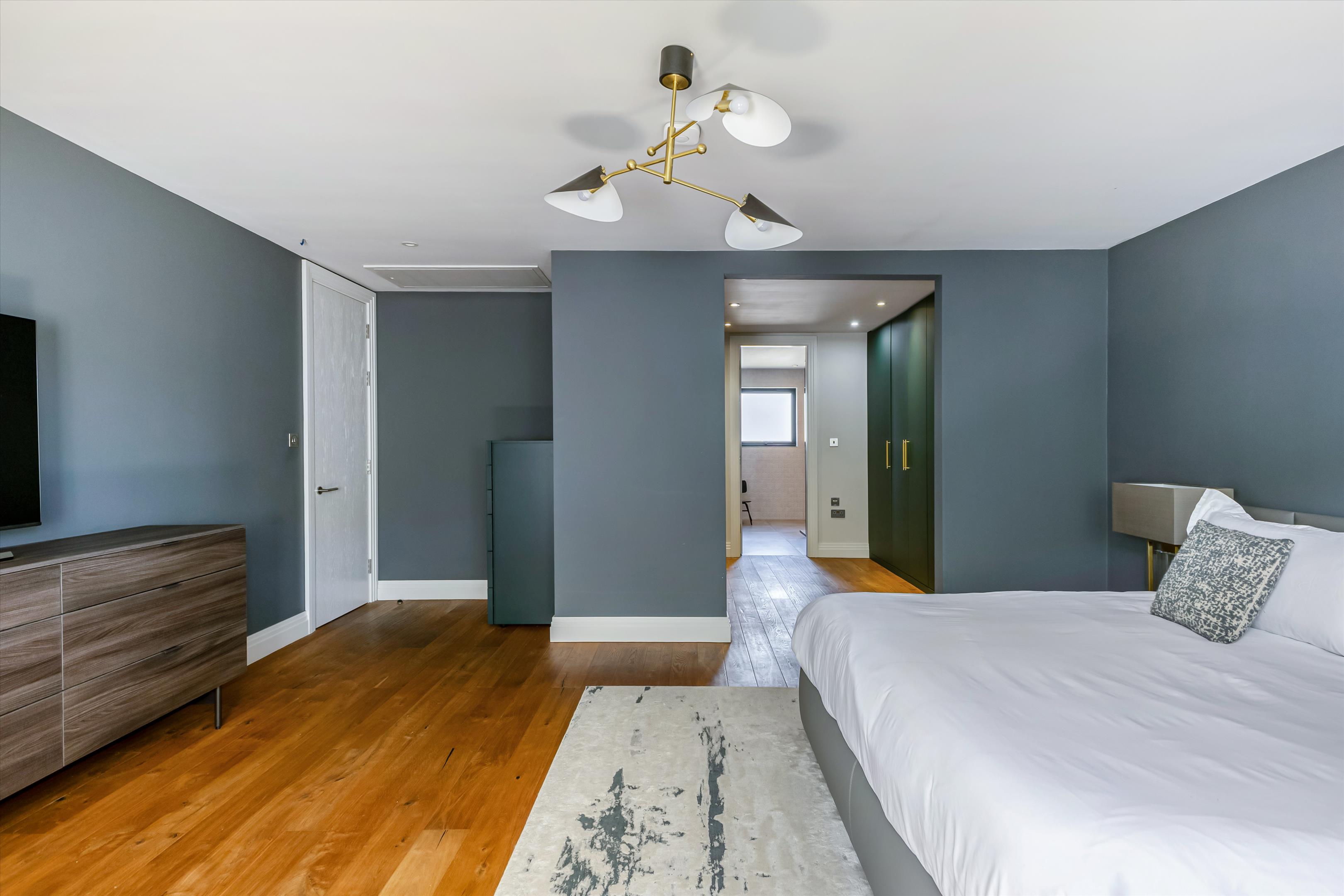 Chestnut Drive, Windsor, Berkshire SL4