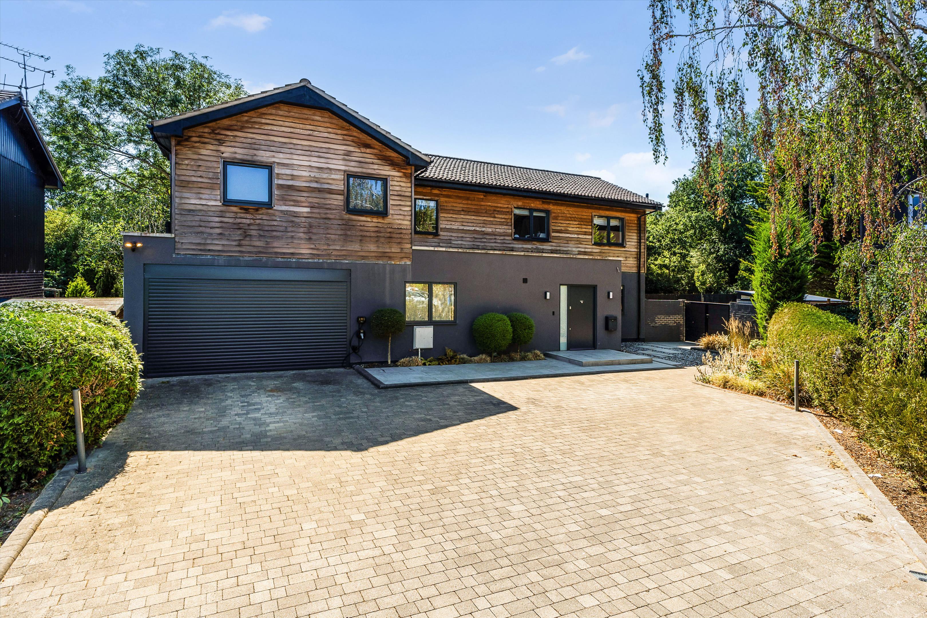 Chestnut Drive, Windsor, Berkshire SL4