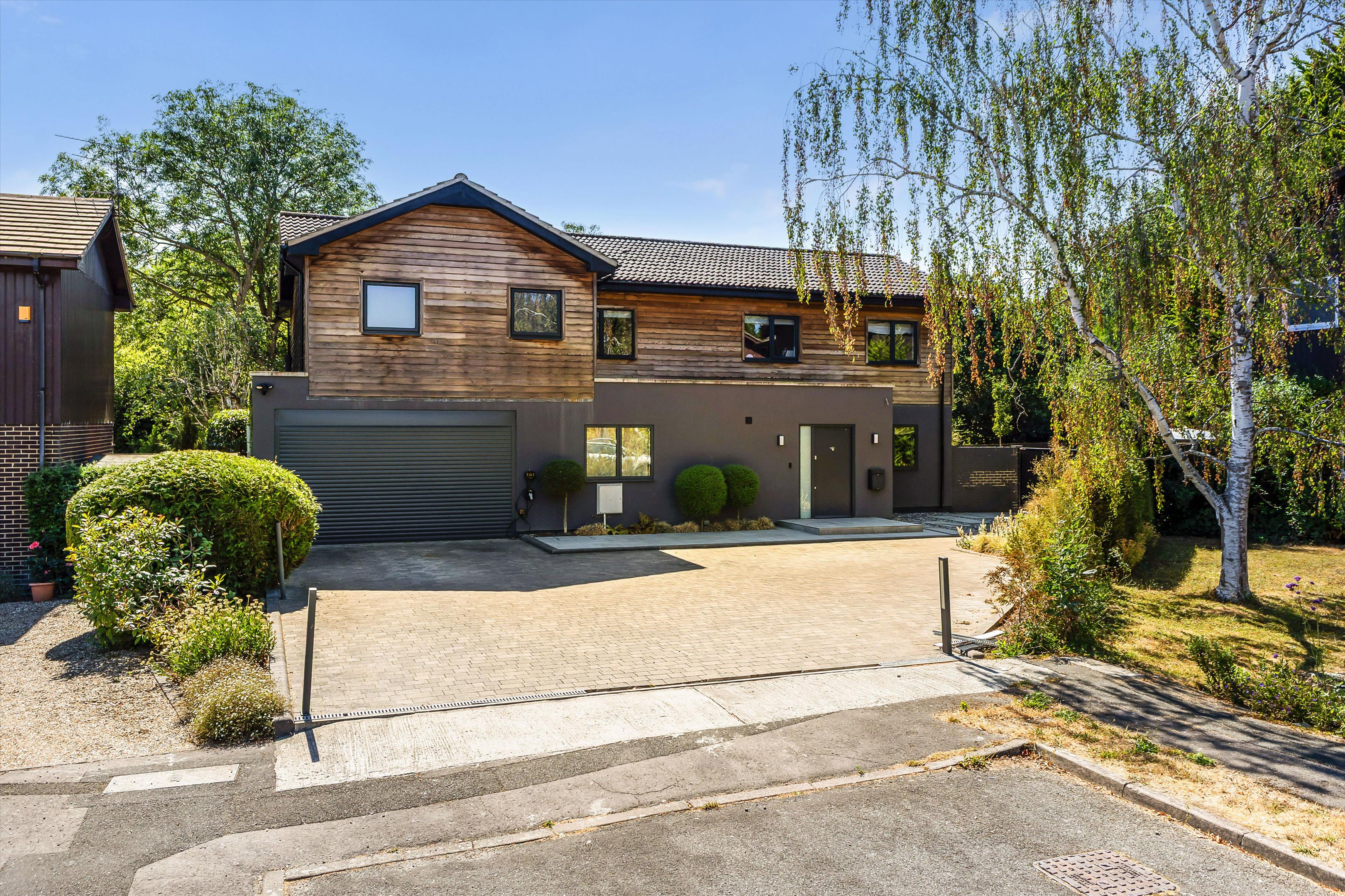 Chestnut Drive, Windsor, Berkshire SL4