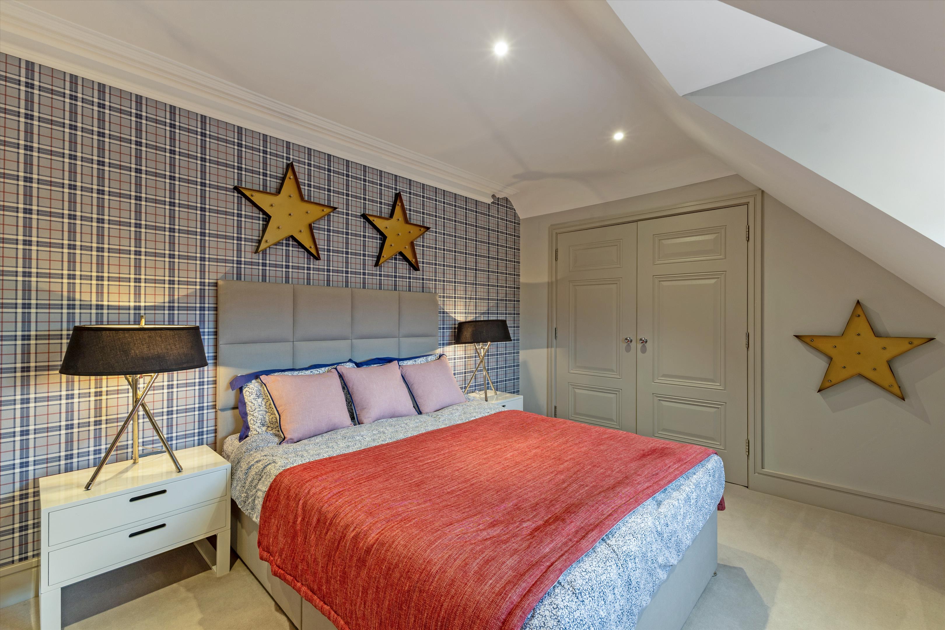Kings Ride, Ascot, Berkshire SL5