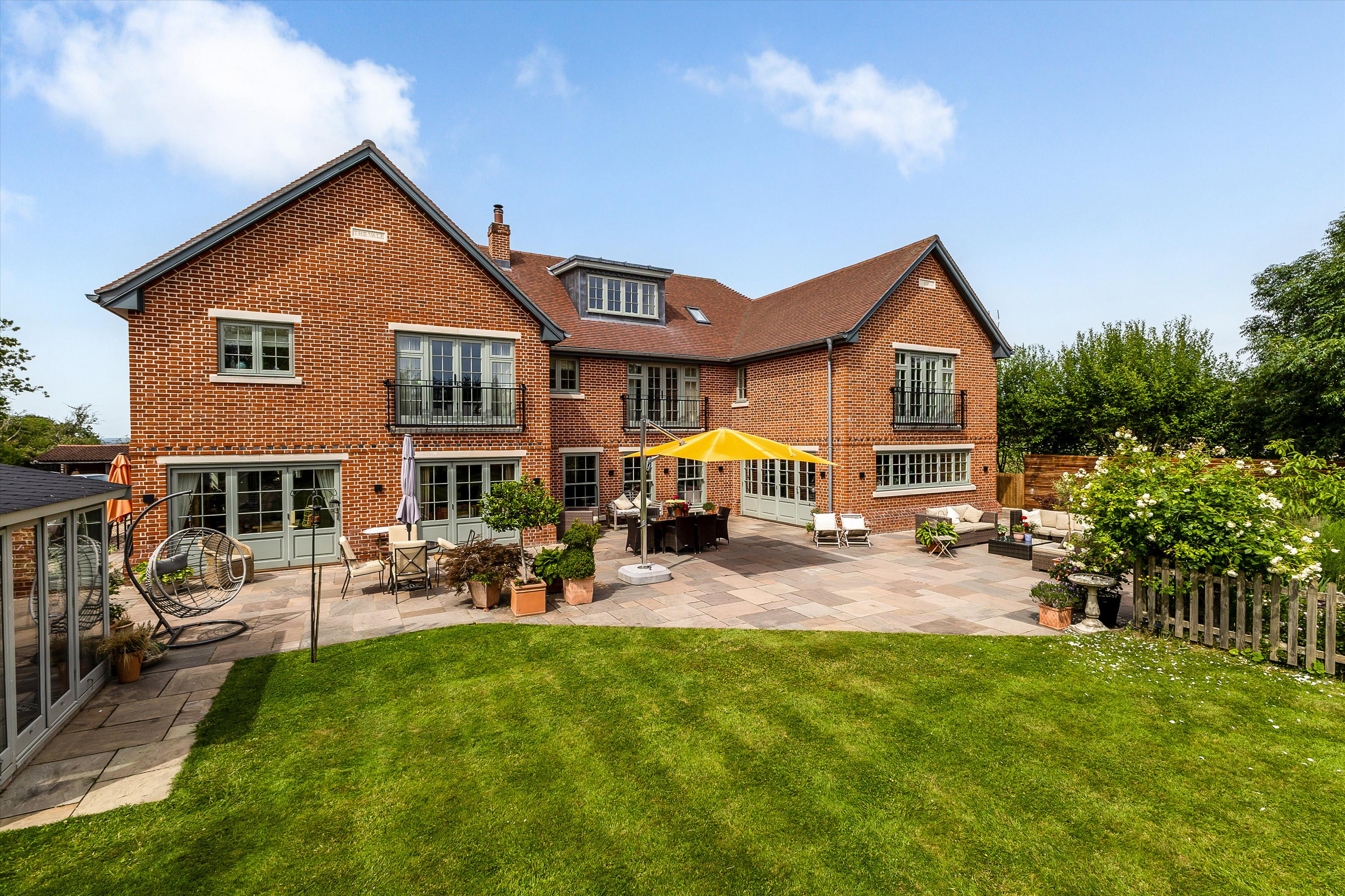 Forest Road, Wokingham, Berkshire RG40