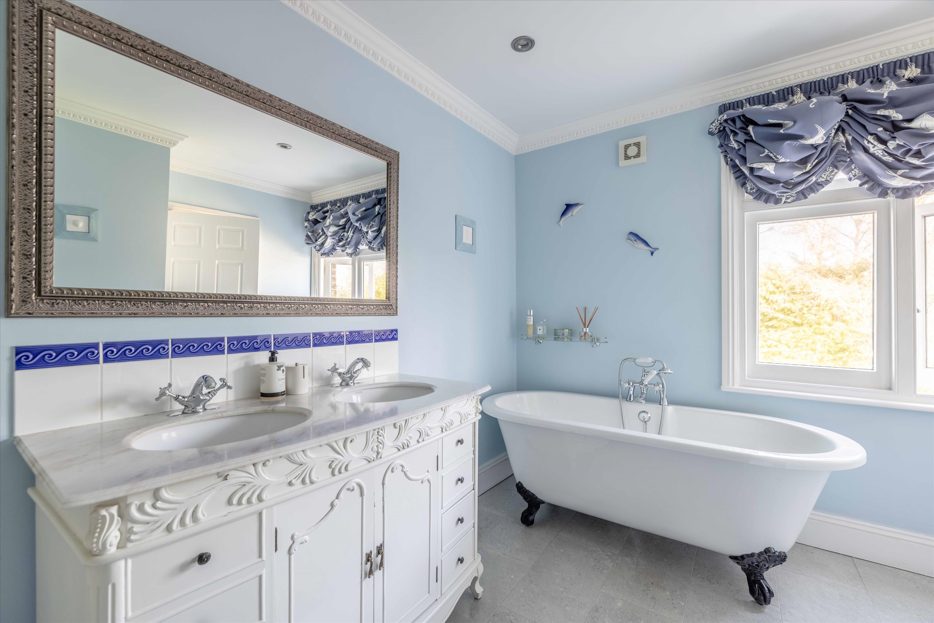 Montagu Road, Datchet, Berkshire SL3