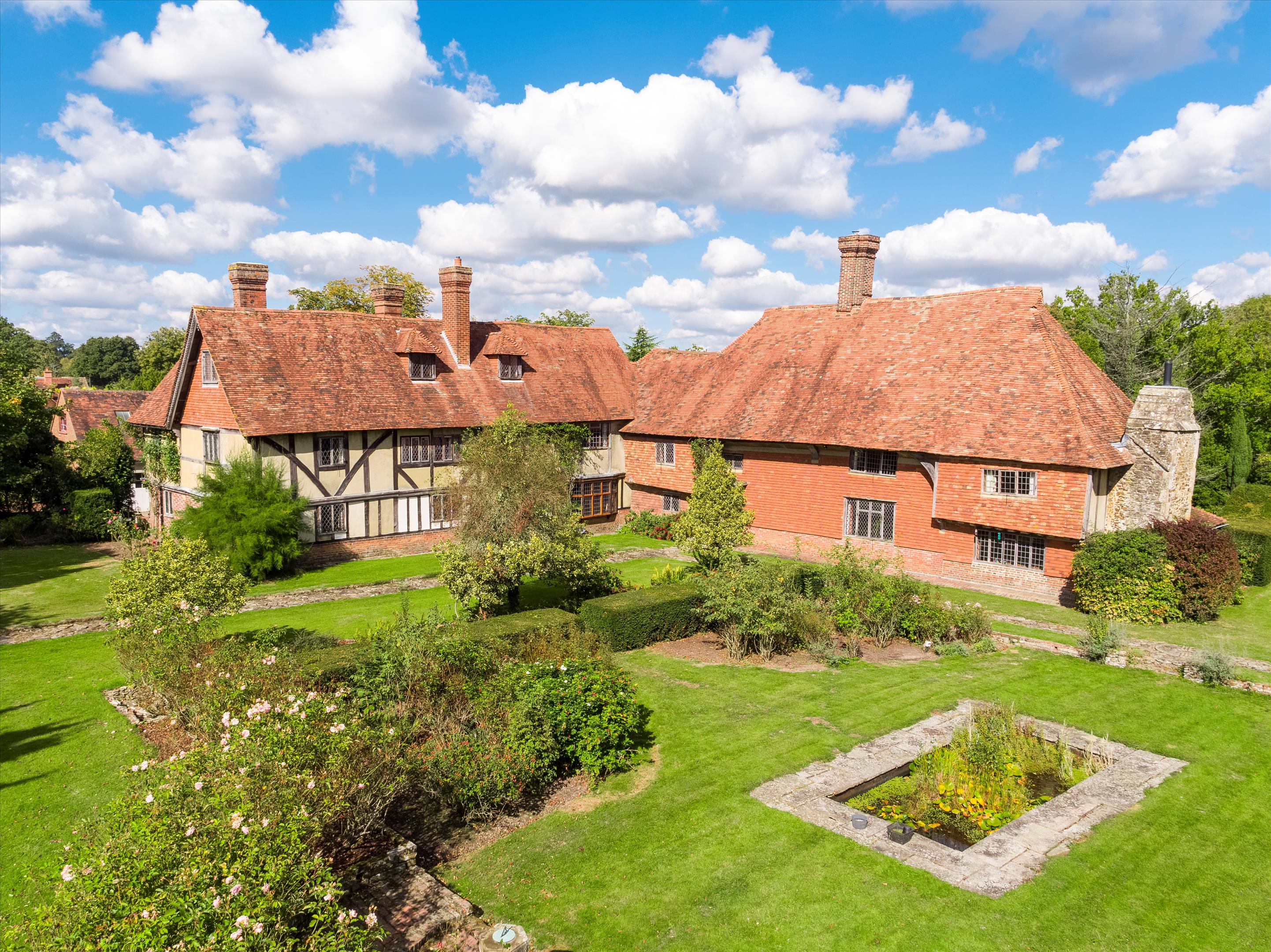 Old Manor House, Cranbrook Road, Benenden, Cranbrook, Kent, TN17 4ES