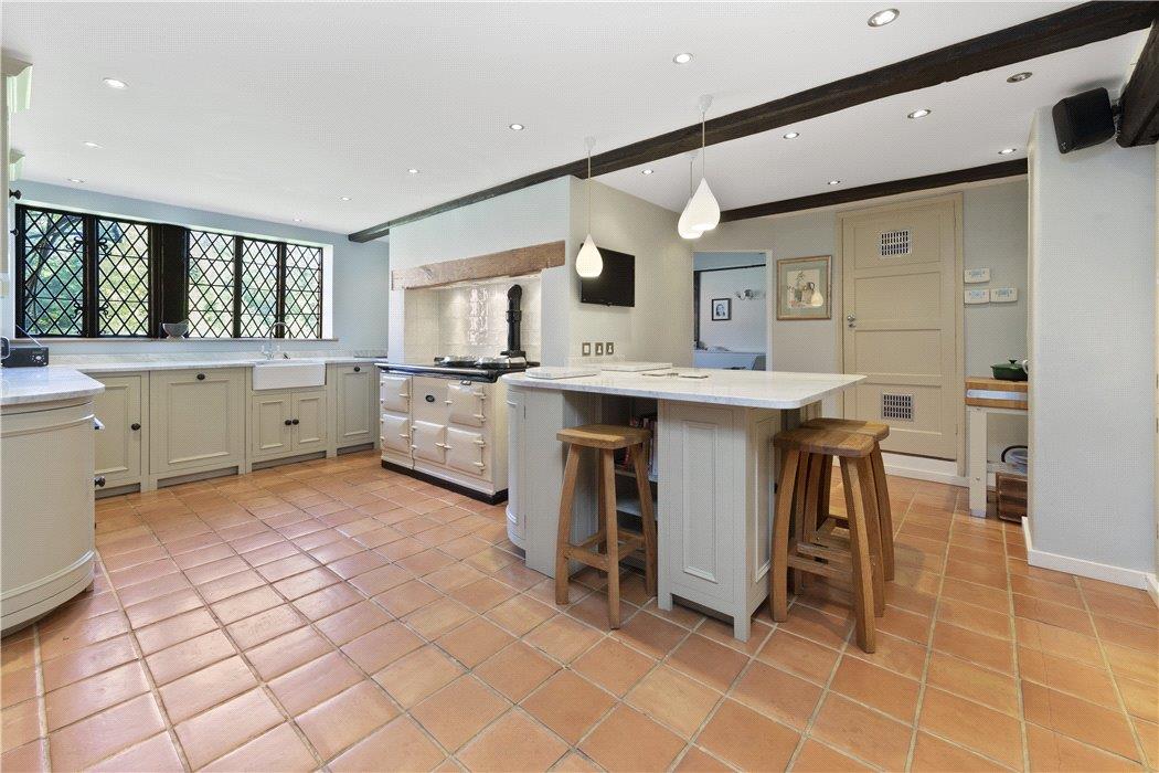 Old Manor House, Cranbrook Road, Benenden, Cranbrook, Kent, TN17 4ES