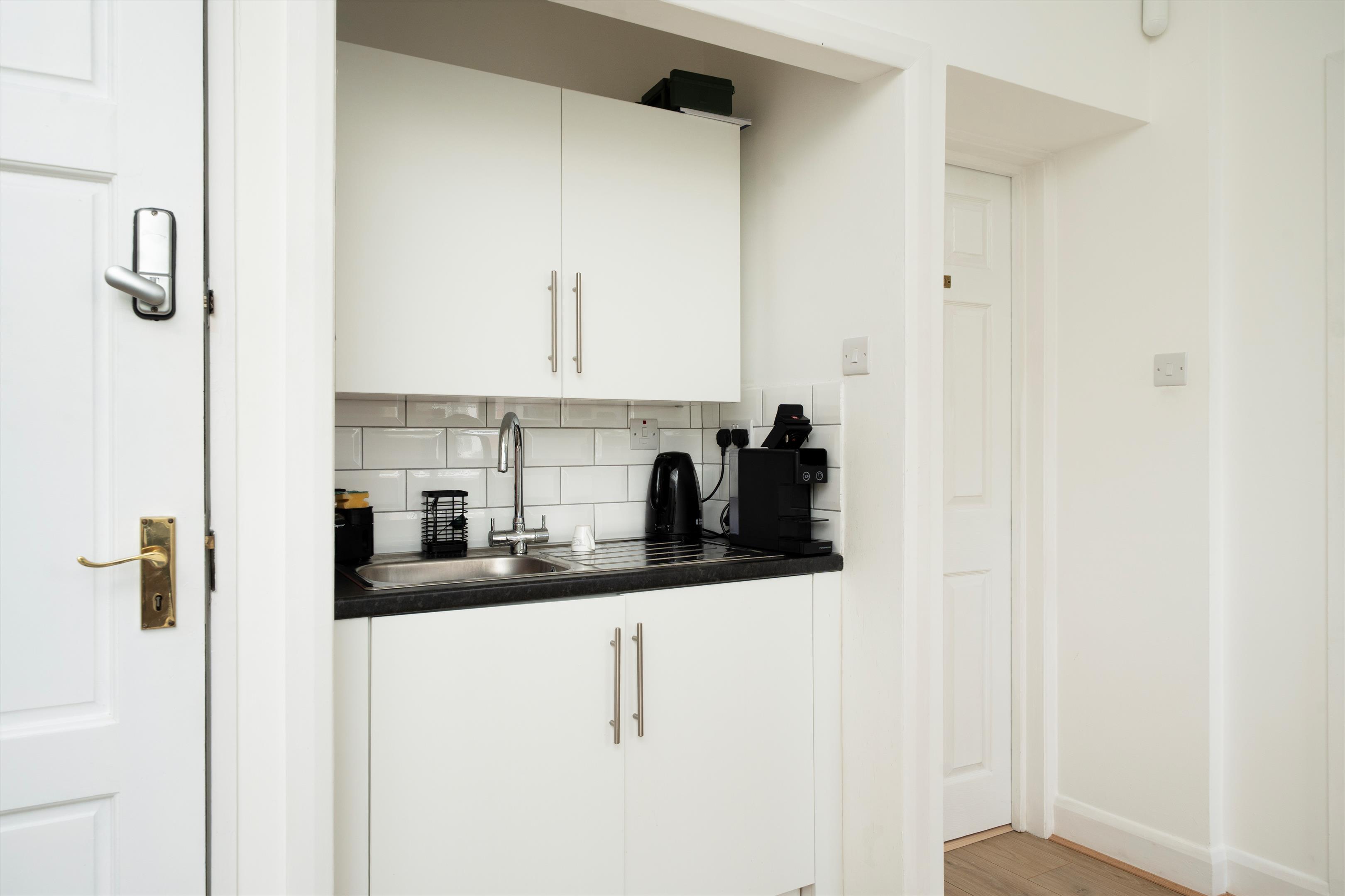 73 Mornington Street, London NW1 7QE