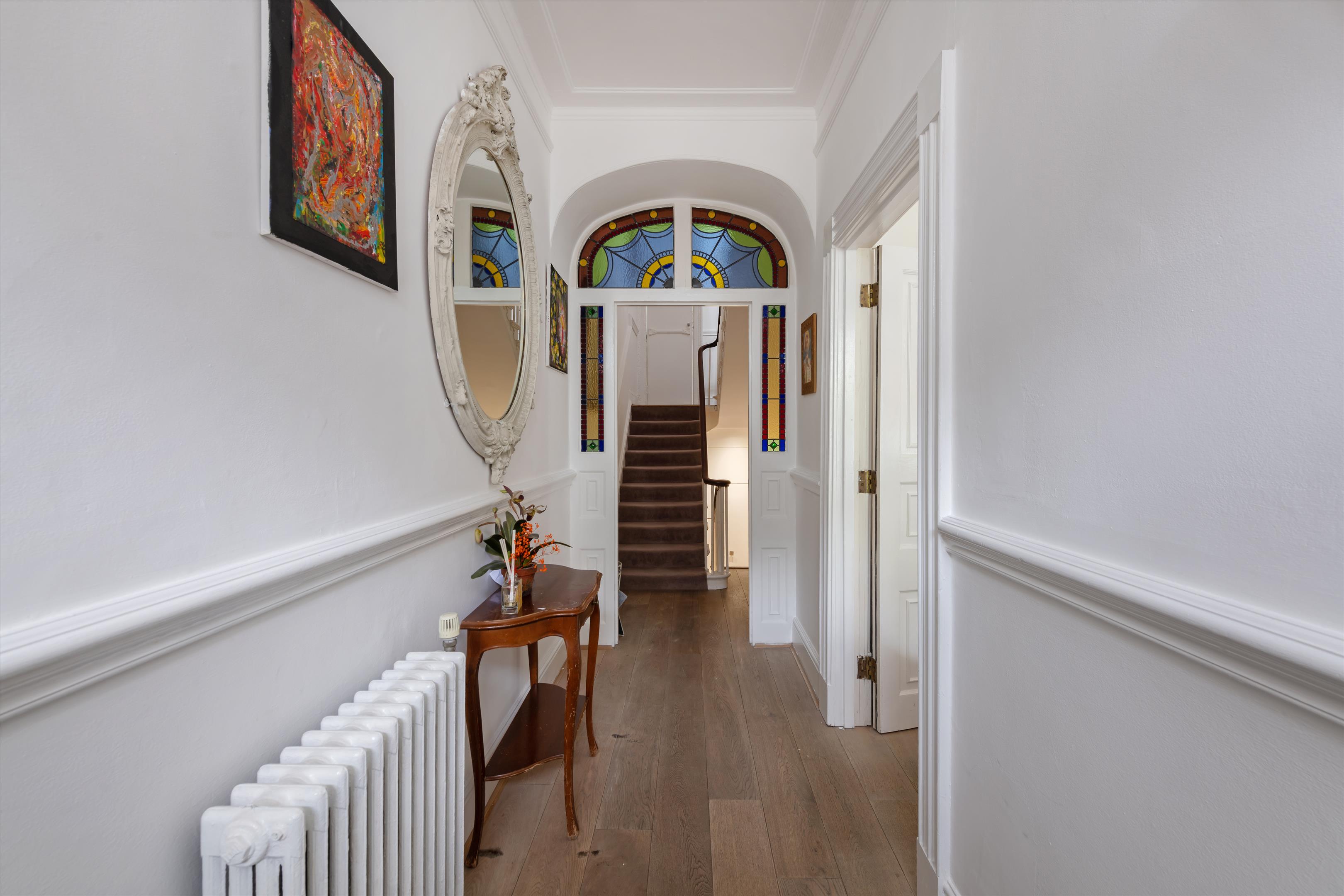 Clapham Road, London, SW9