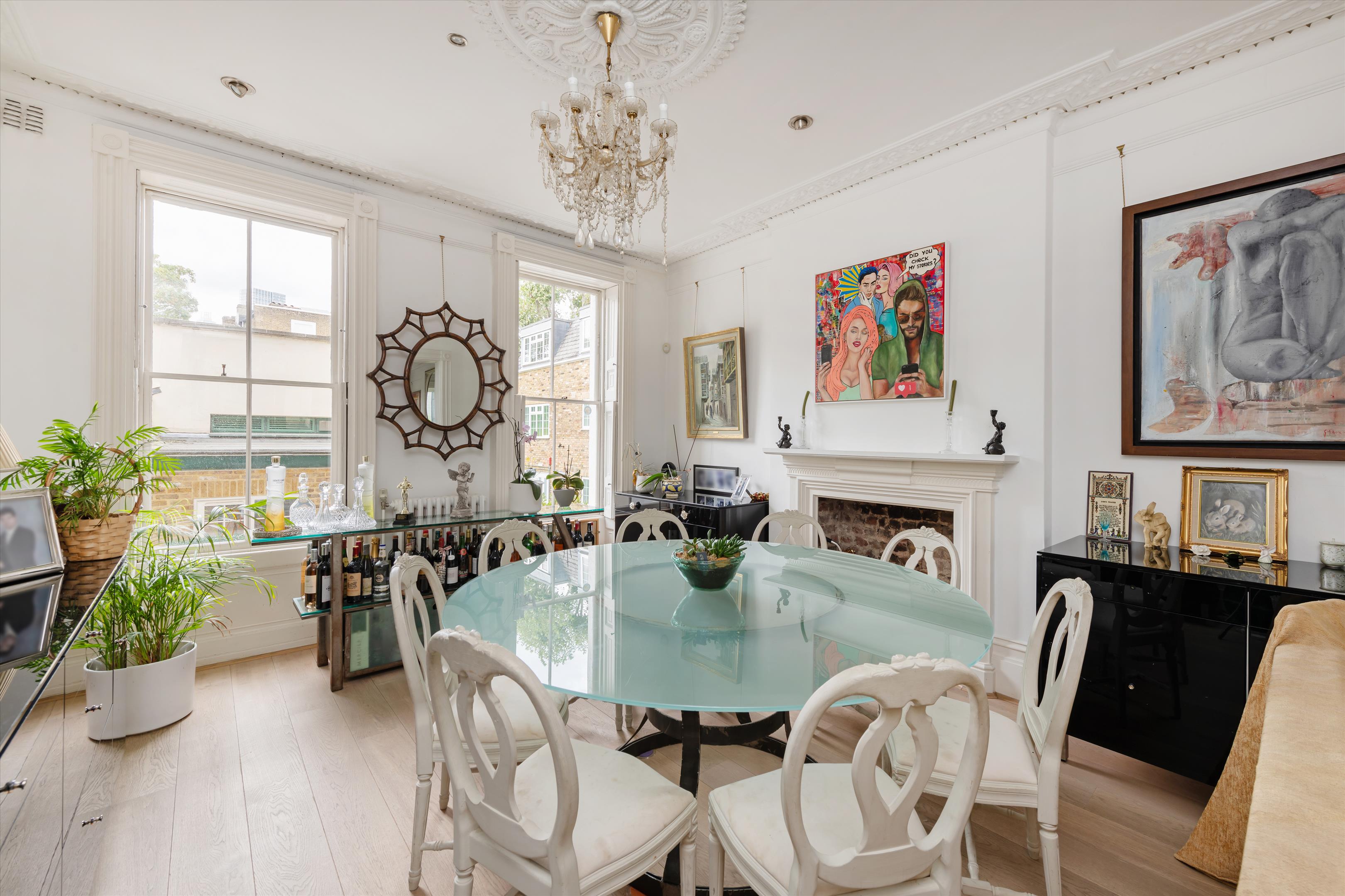 Clapham Road, London, SW9
