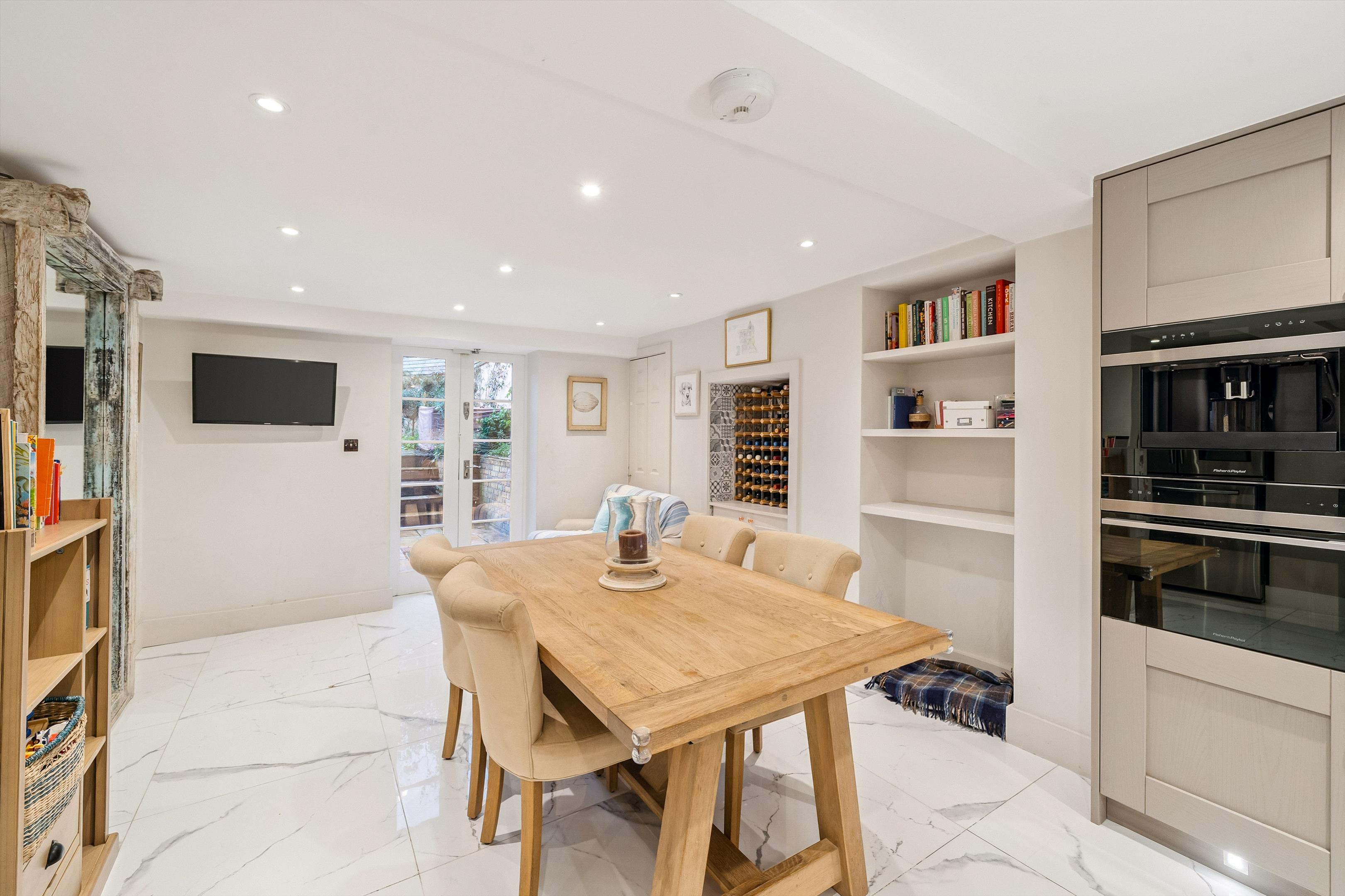 Lorn Road, London, SW9