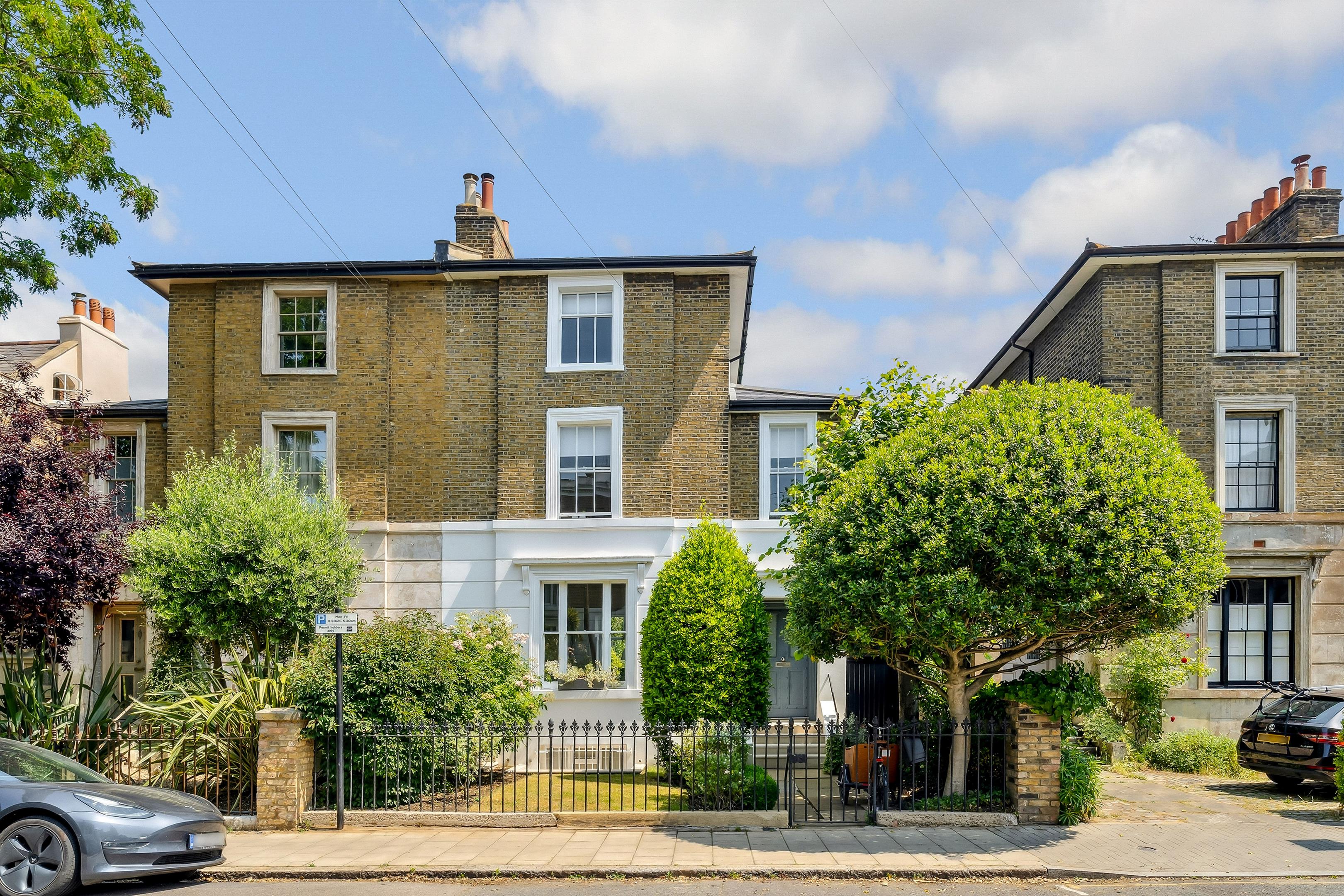 Stockwell Park Road, London, SW9
