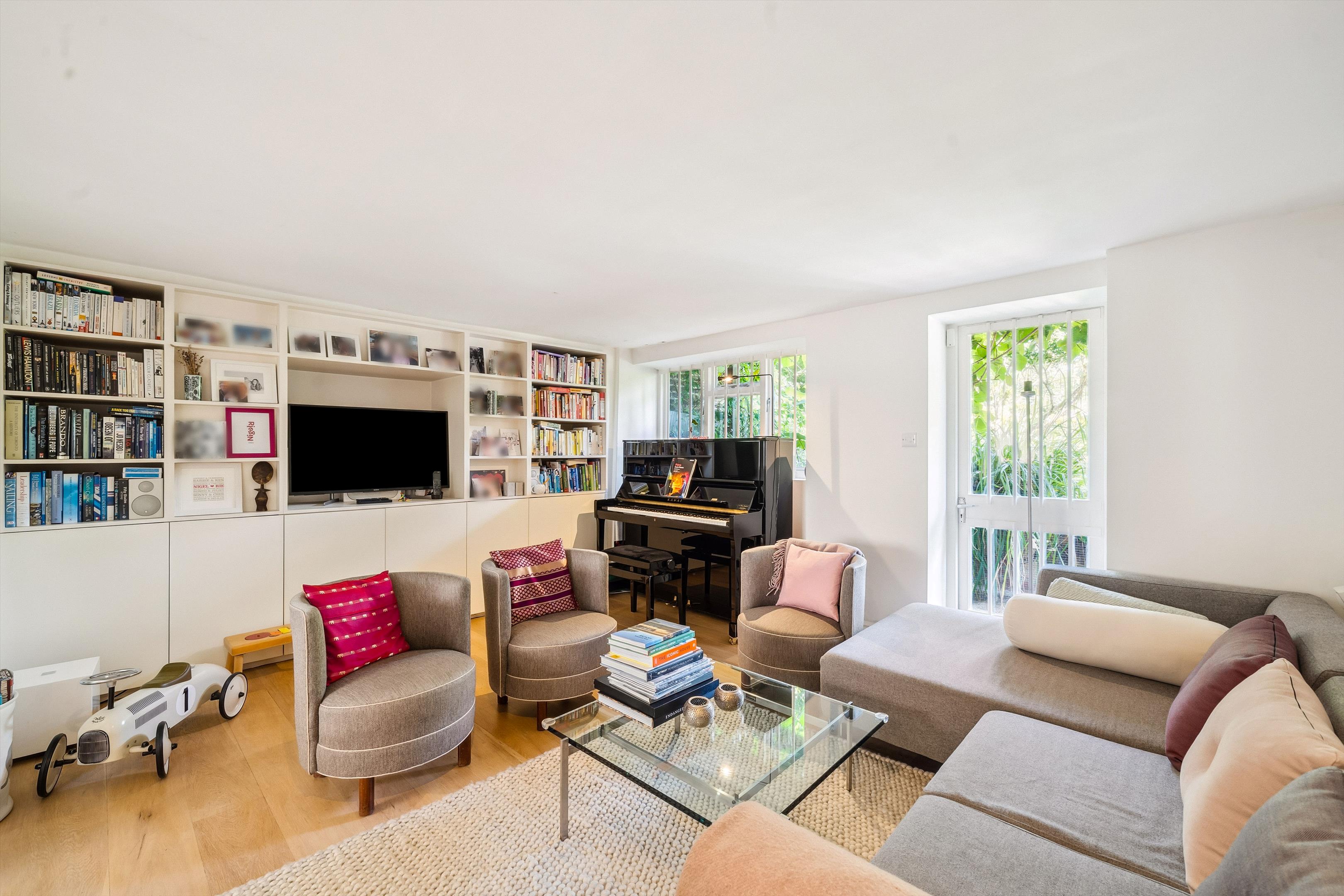 Stockwell Park Road, London, SW9