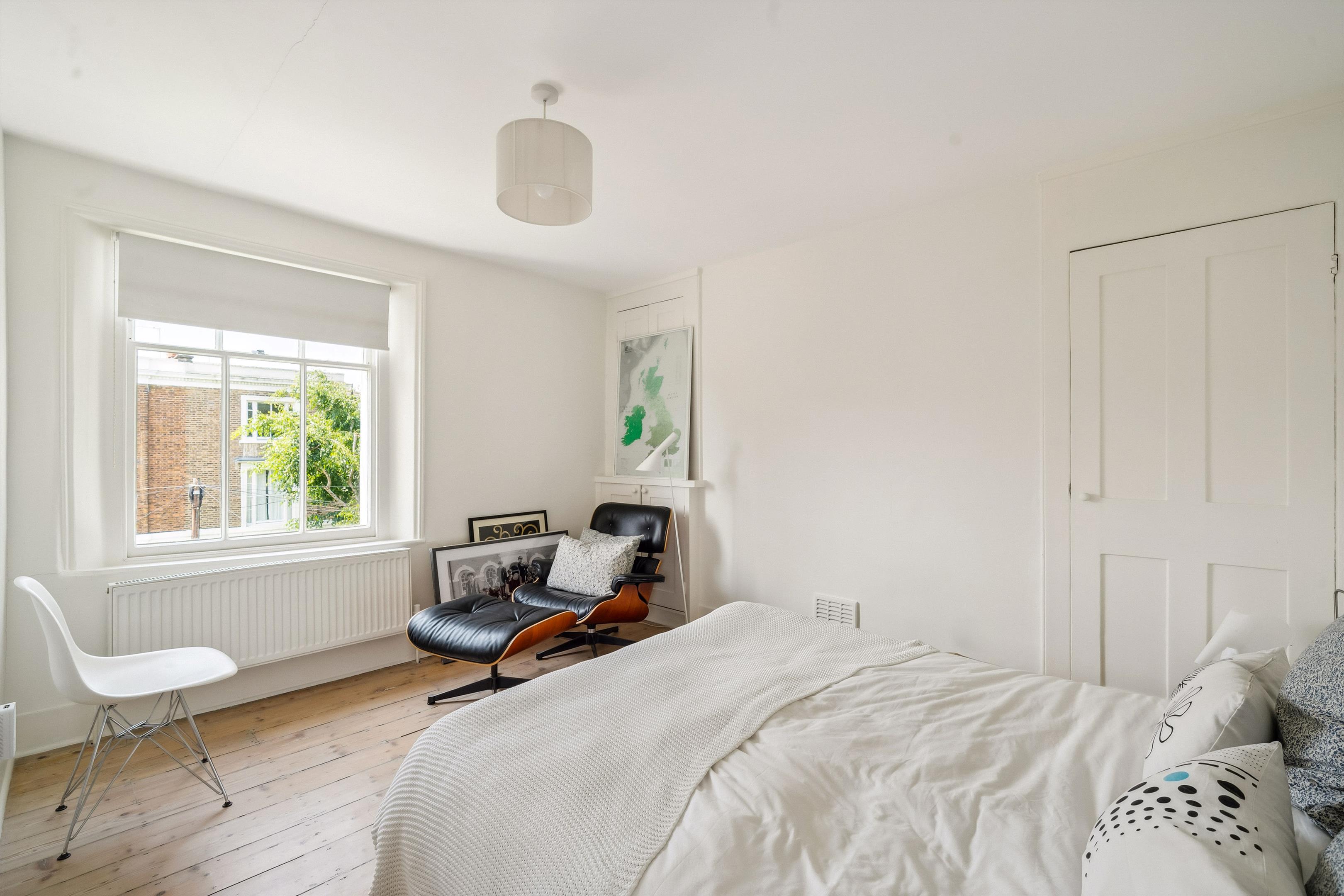 Stockwell Park Road, London, SW9