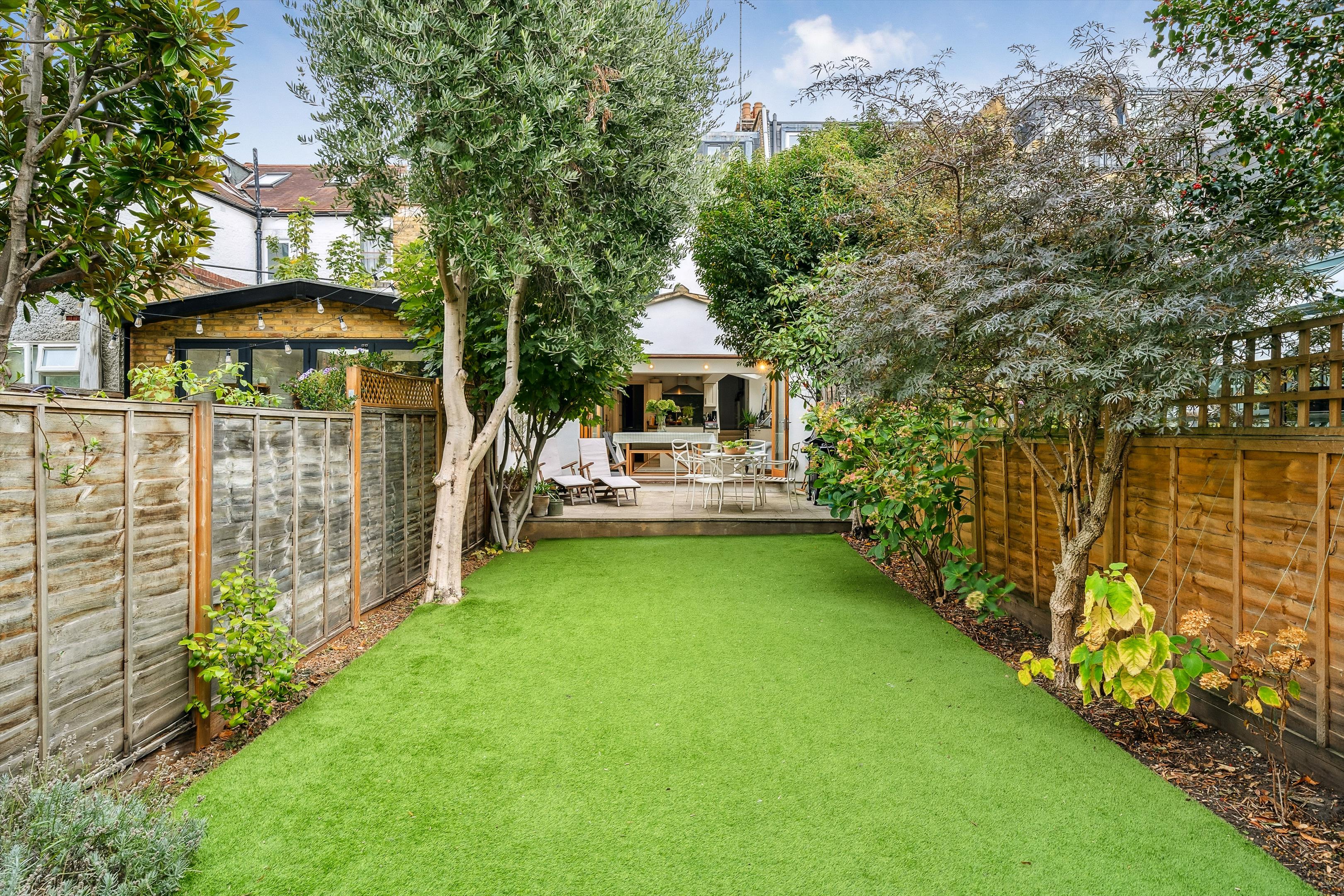 Glycena Road, London, SW11