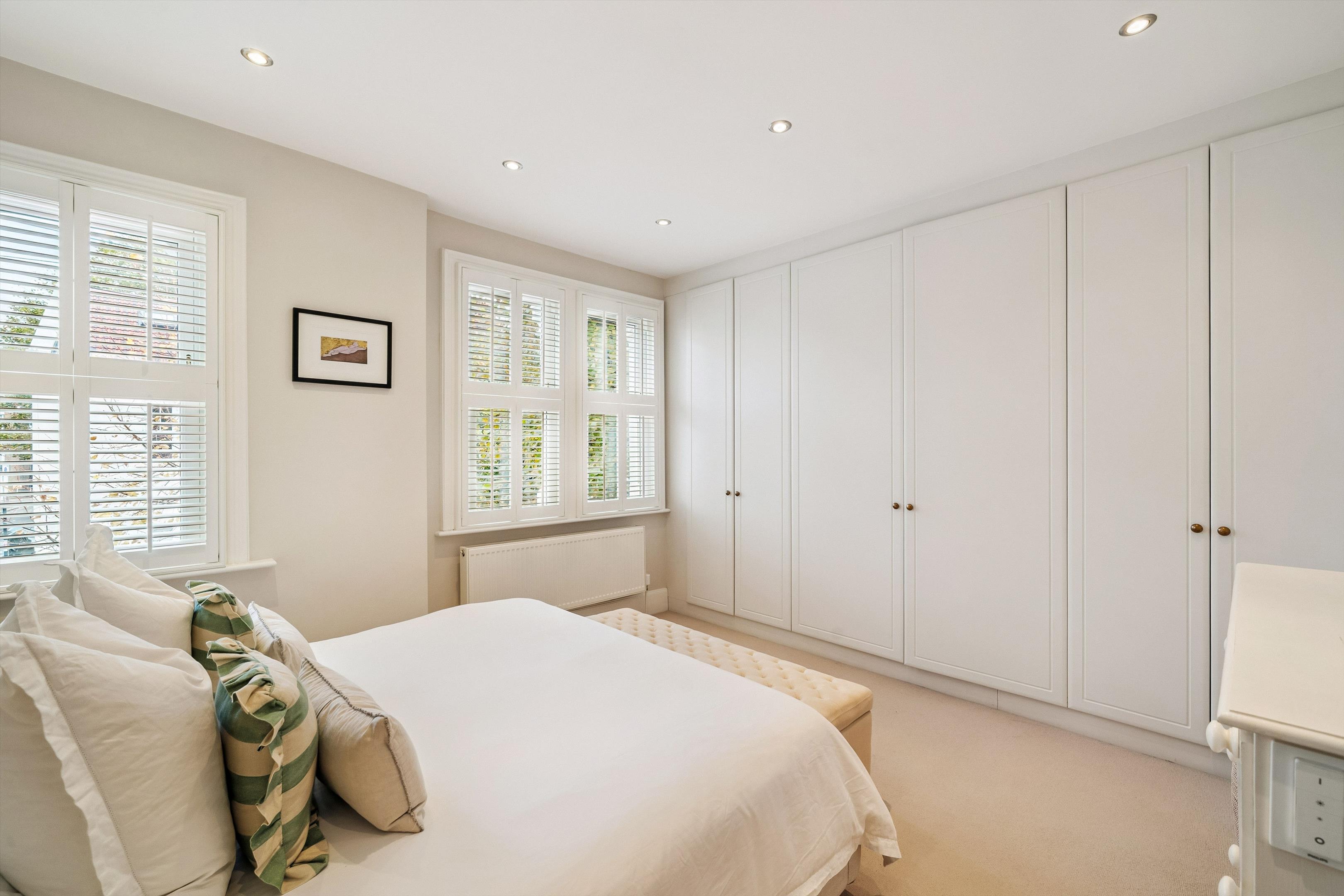 Glycena Road, London, SW11