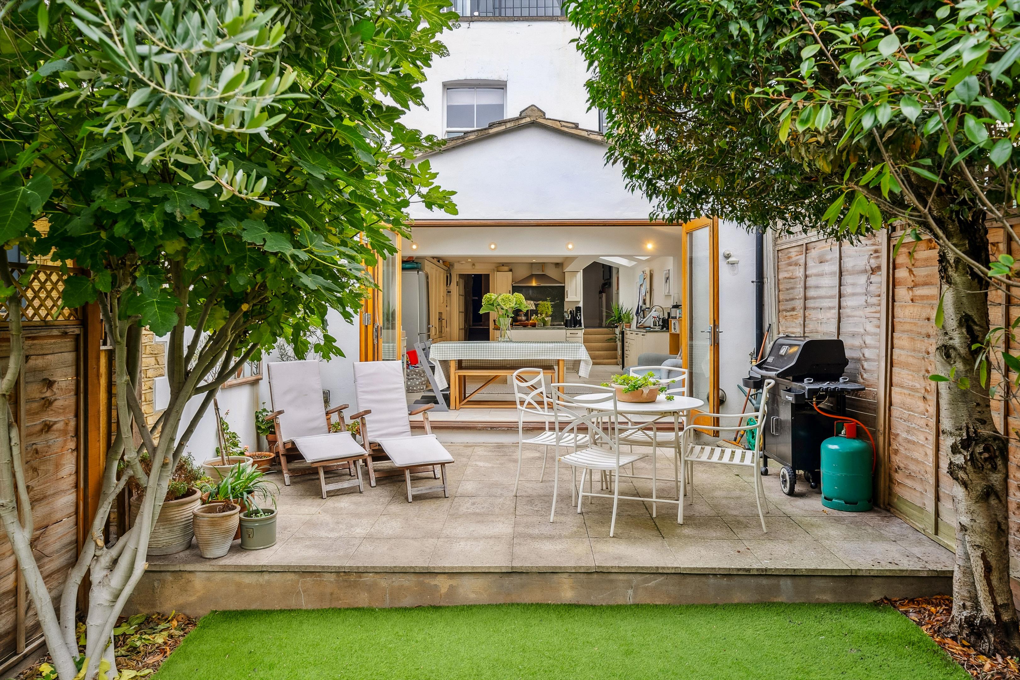 Glycena Road, London, SW11