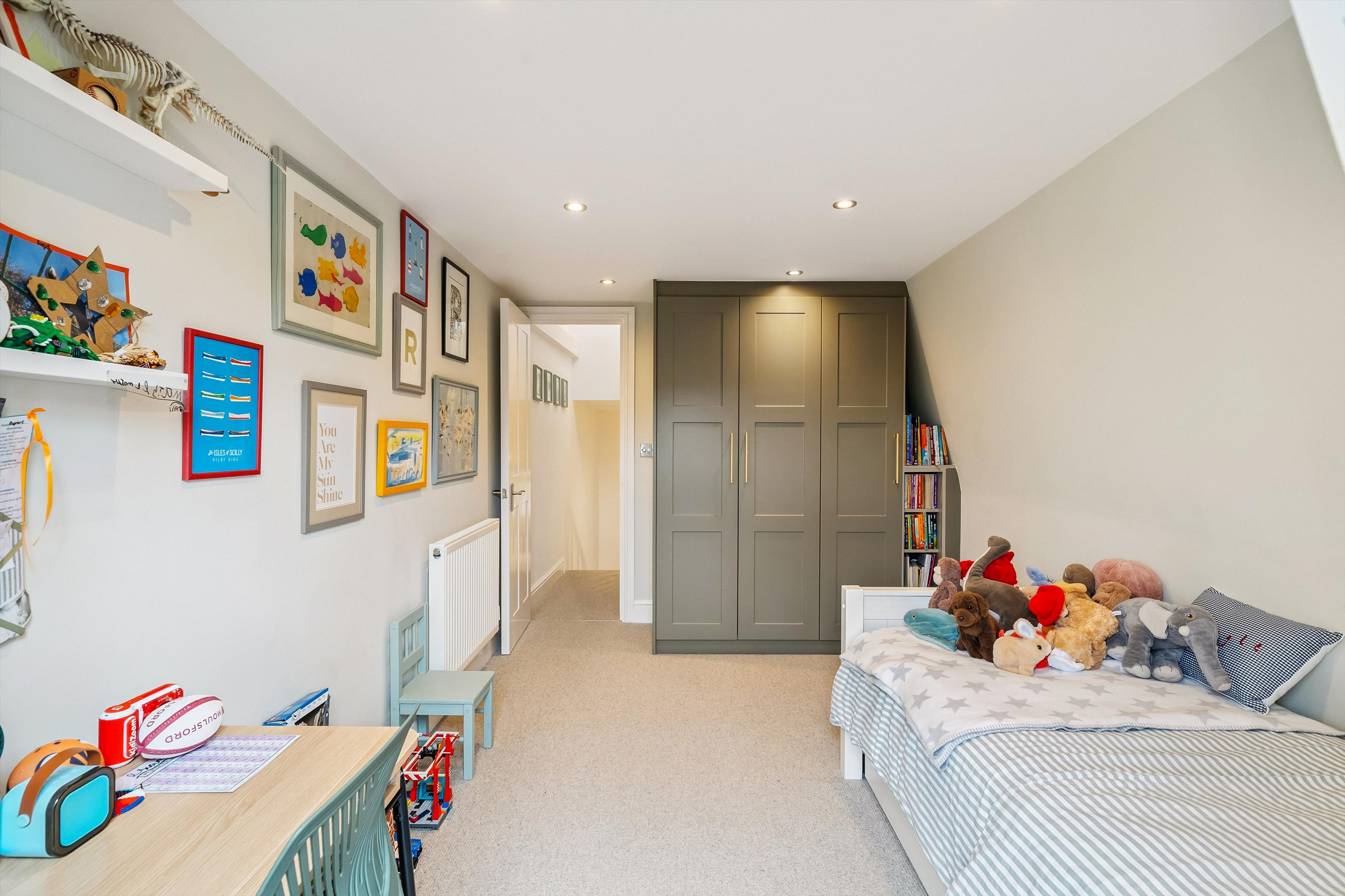 Glycena Road, London, SW11