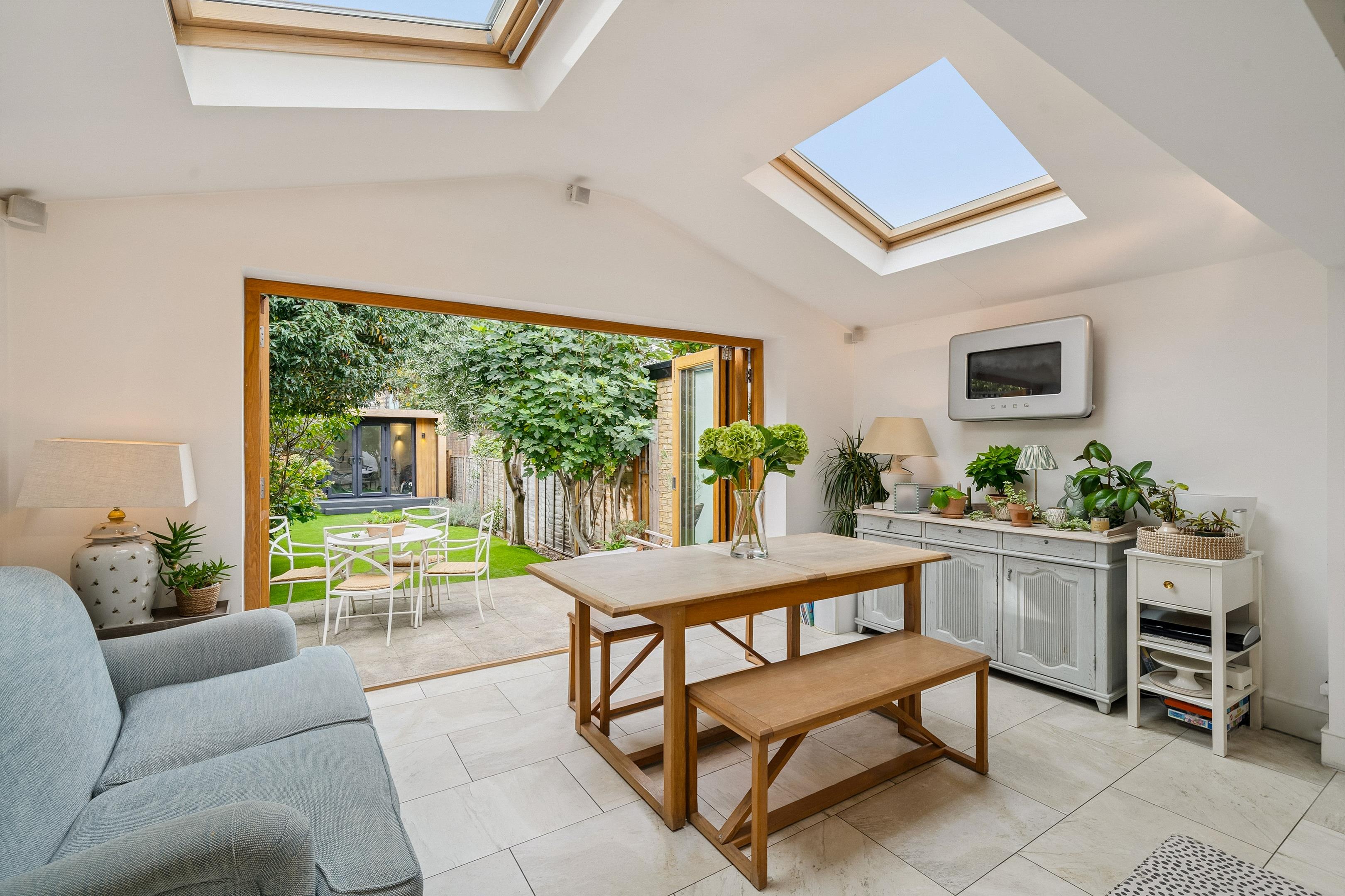 Glycena Road, London, SW11