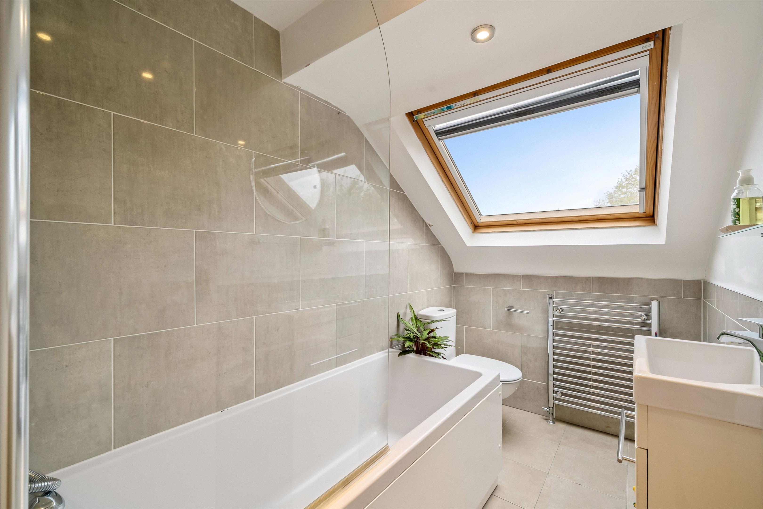 Glycena Road, London, SW11
