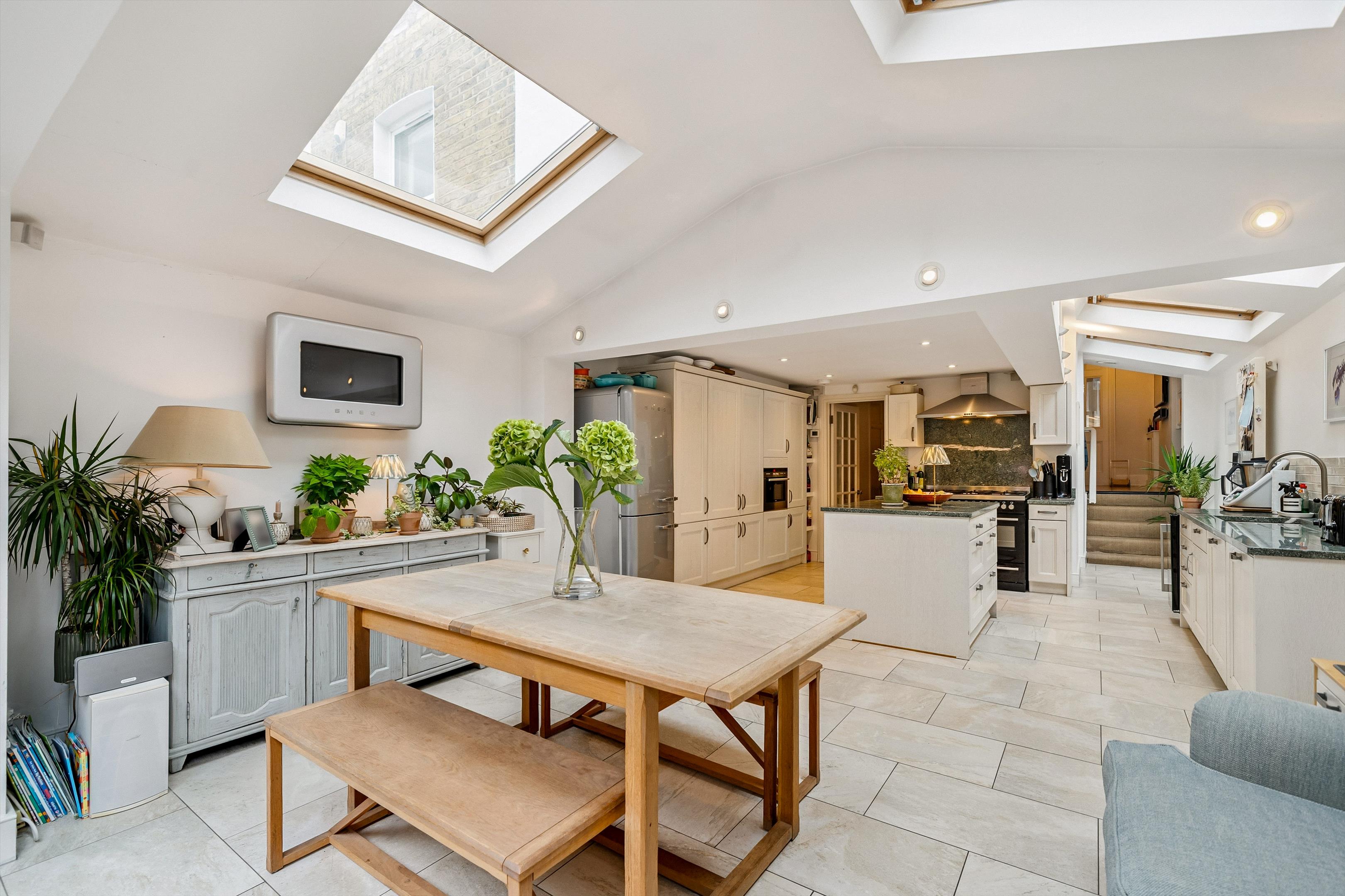 Glycena Road, London, SW11