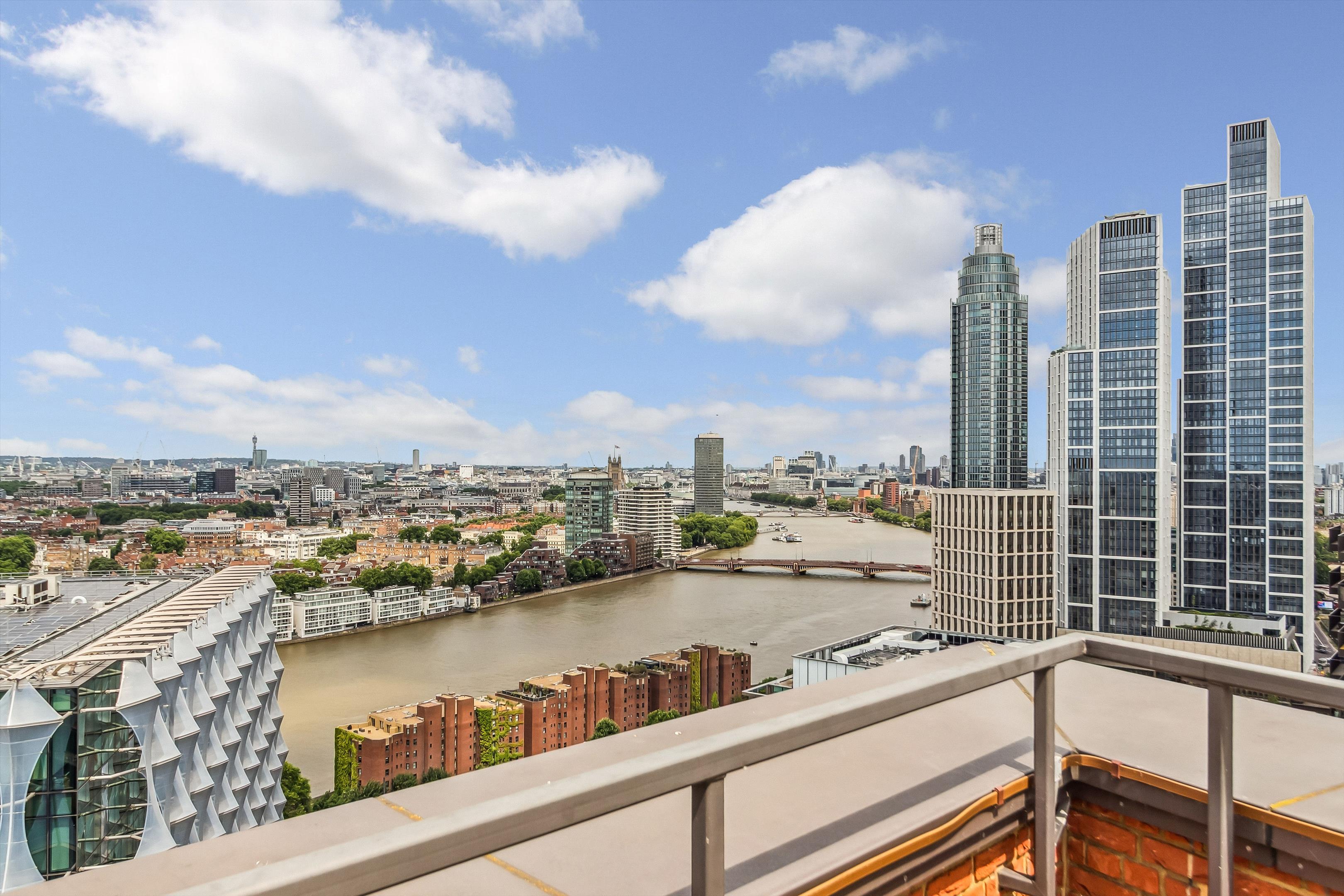 Viaduct Gardens, London, SW11