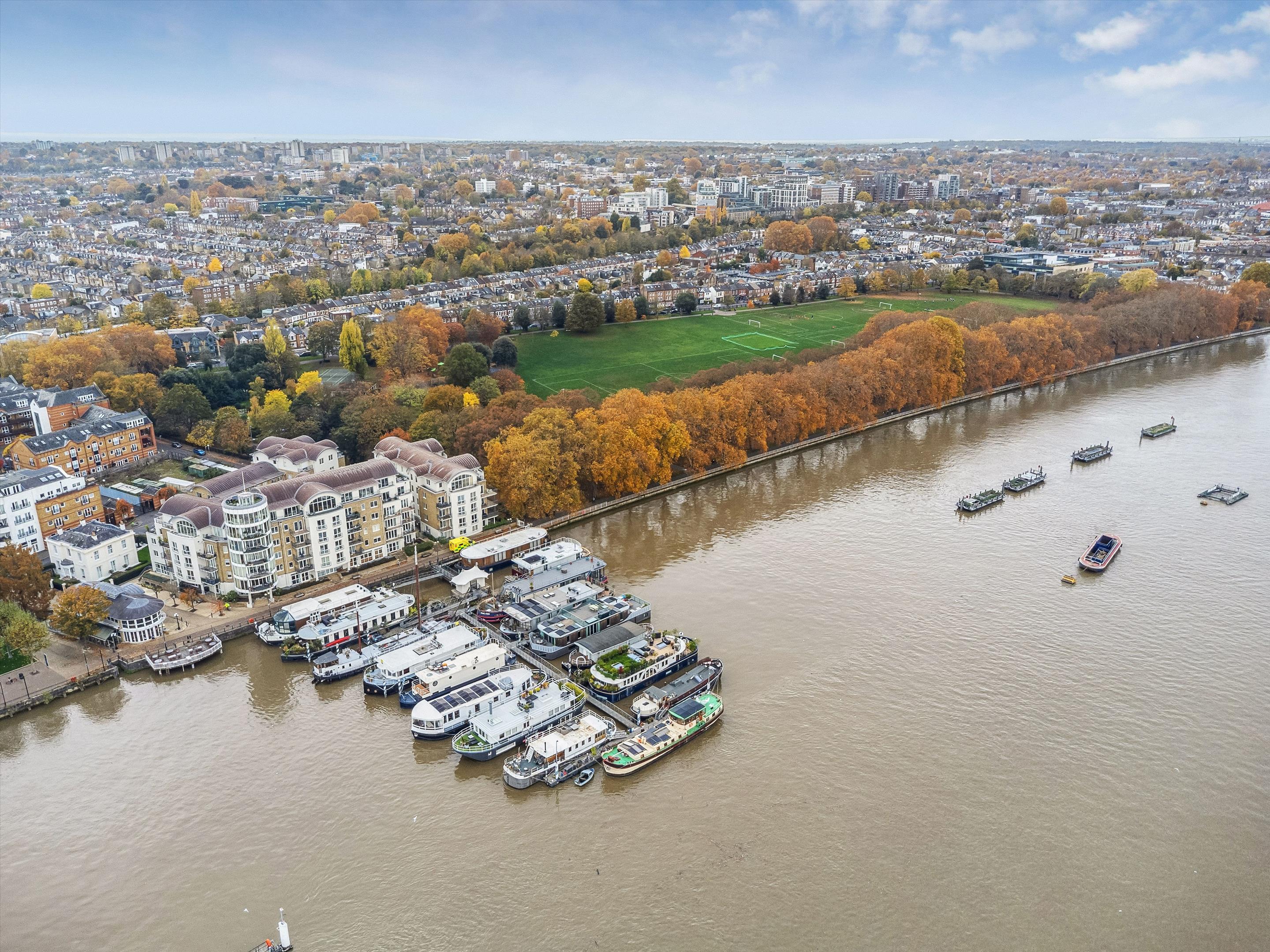 Prospect Moorings, Prospect Quay, Lightermans Walk, Point Pleasant, London, SW18.