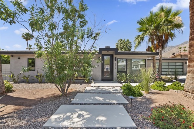 675 E Mesquite AVE, PALM SPRINGS