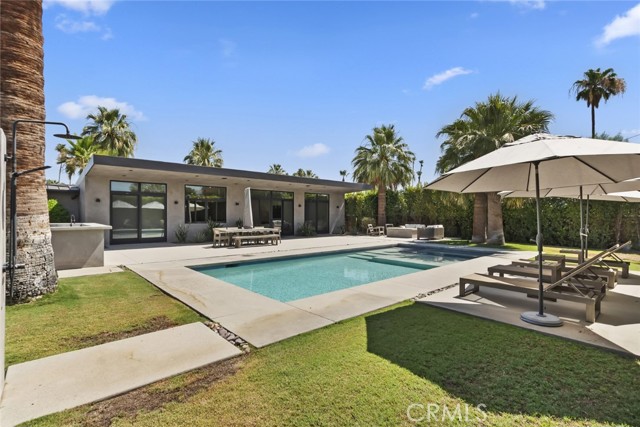 675 E Mesquite AVE, PALM SPRINGS