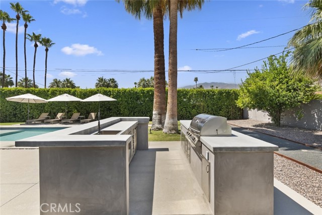 675 E Mesquite AVE, PALM SPRINGS