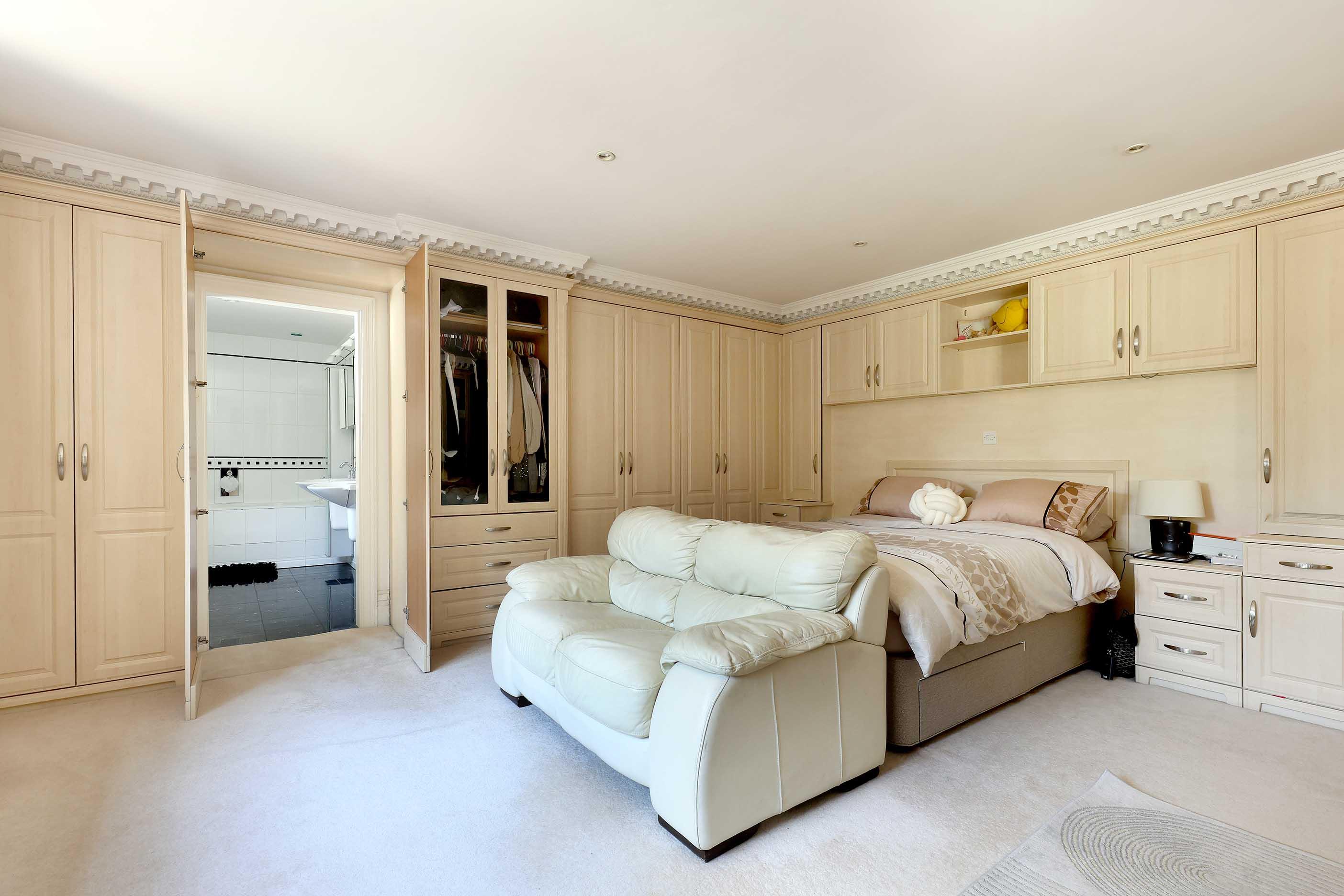 Old Slade Lane, Iver, Buckinghamshire SL0