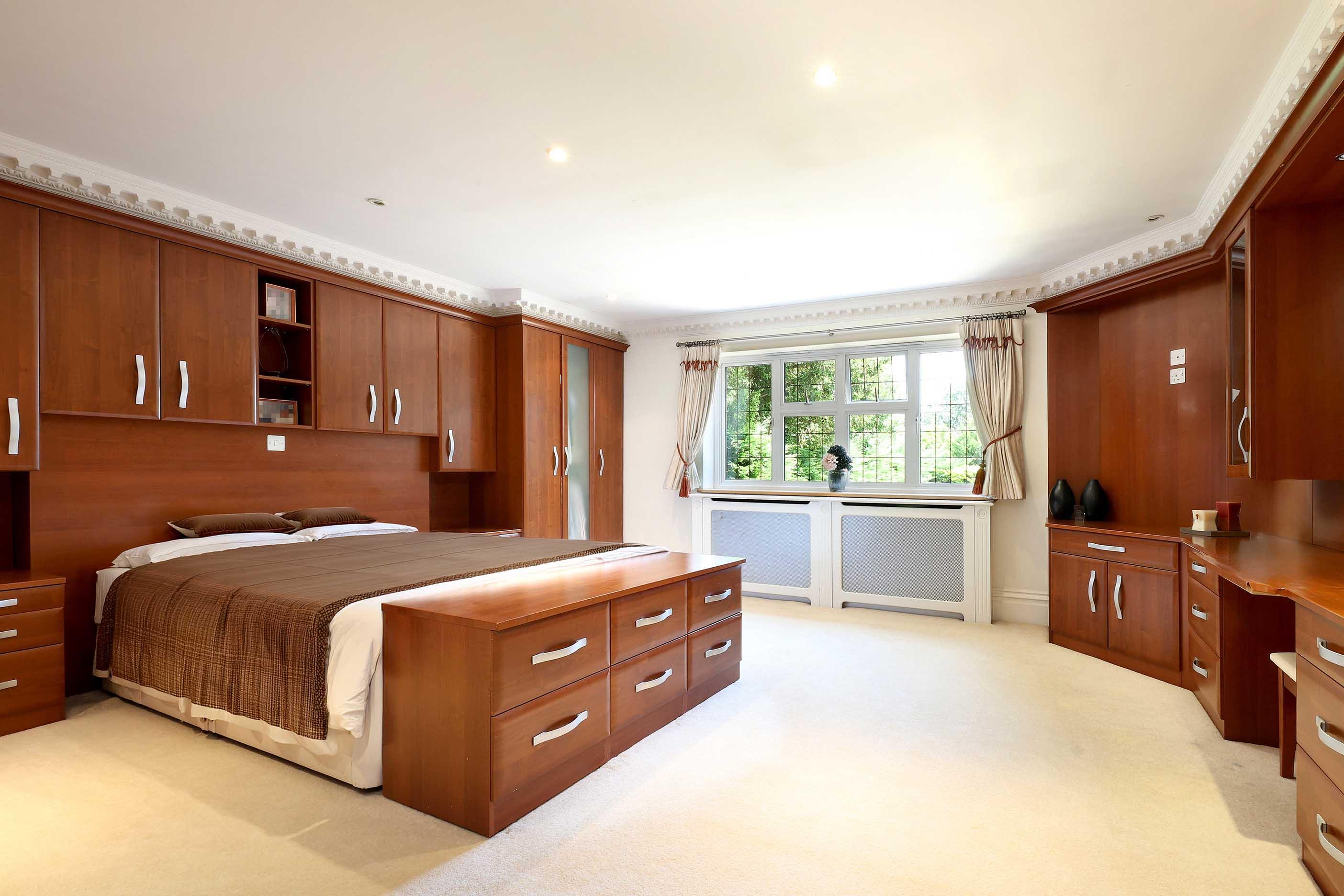 Old Slade Lane, Iver, Buckinghamshire SL0