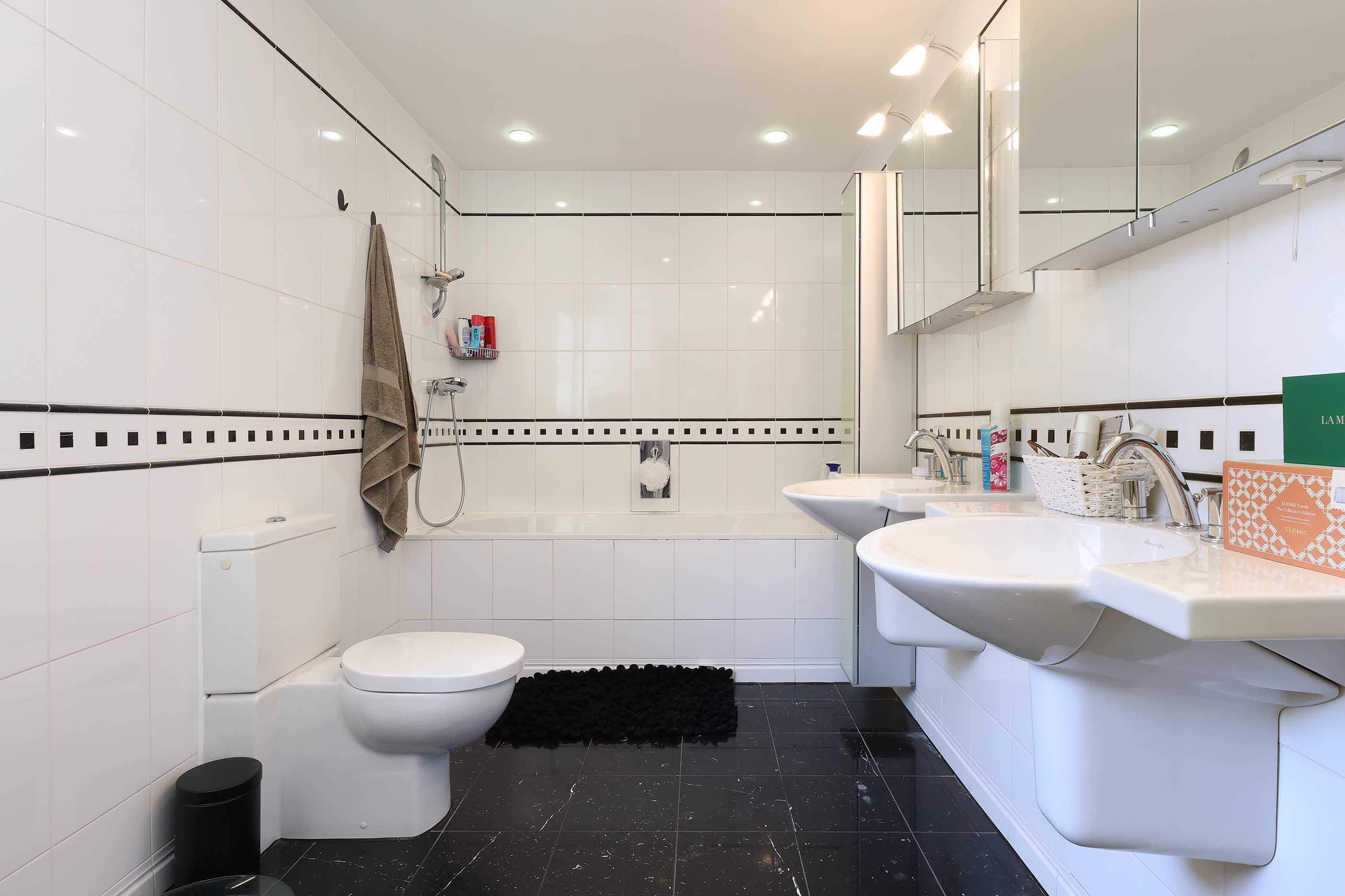 Old Slade Lane, Iver, Buckinghamshire SL0