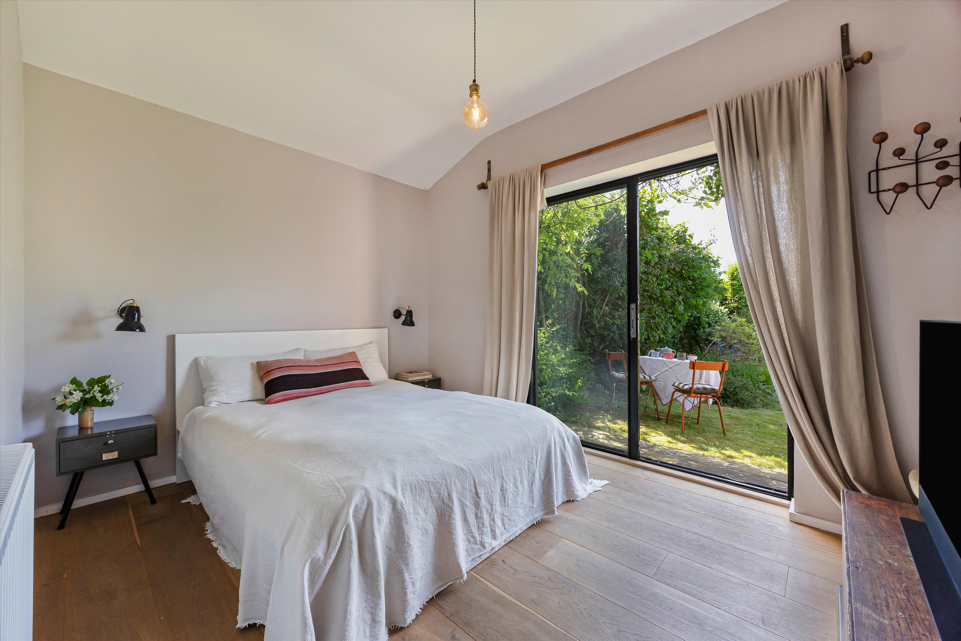 Horsepond Road, Gallowstree Common, Reading, Oxfordshire RG4