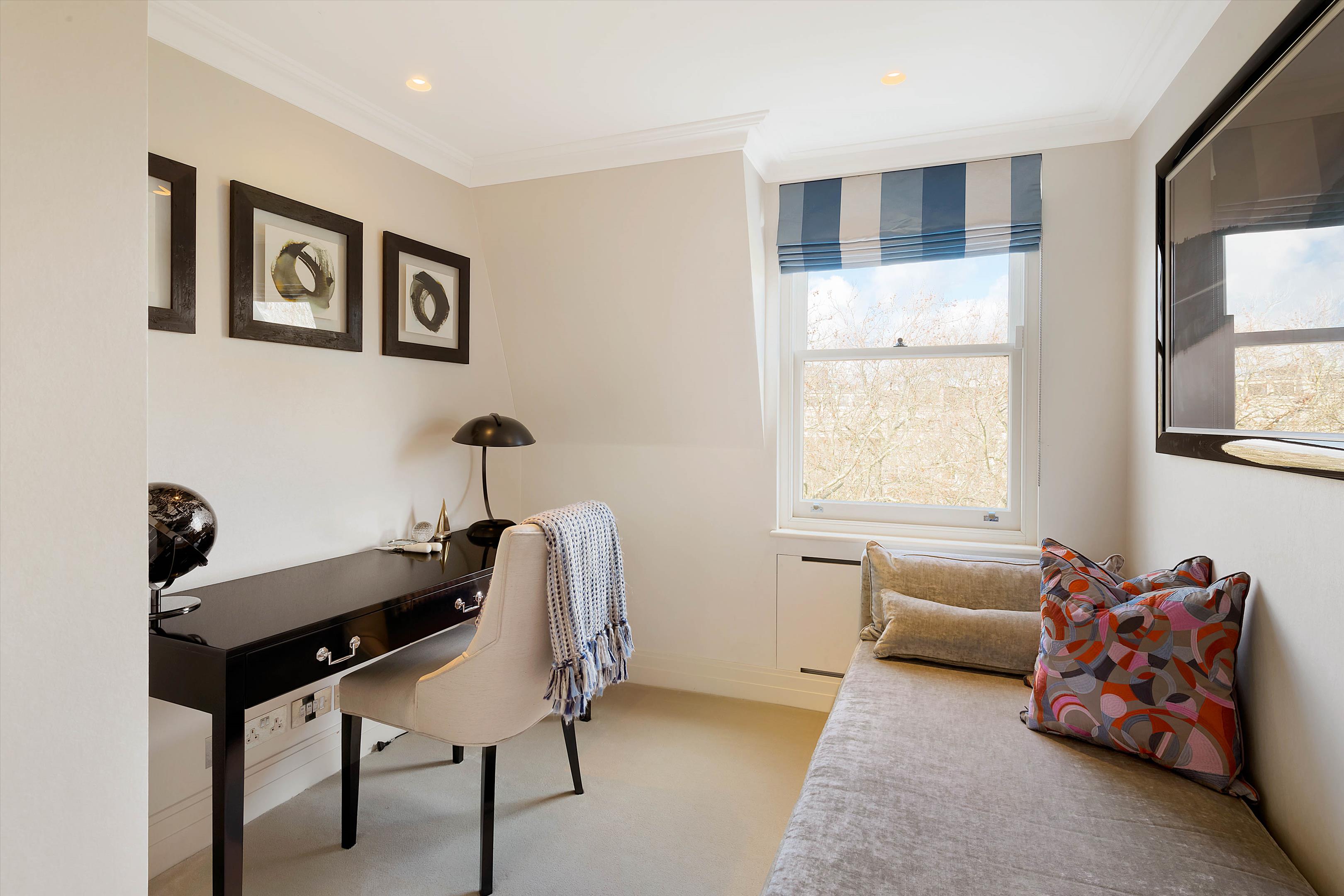 Eaton Square, Belgravia, London, SW1W
