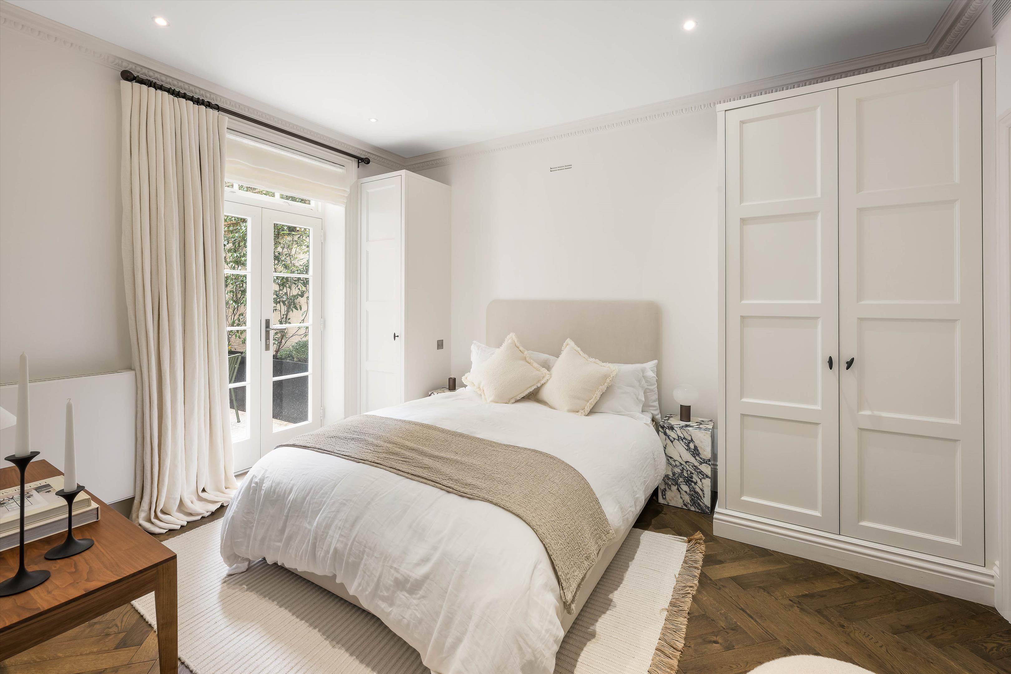 Gerald Road, London, SW1W.