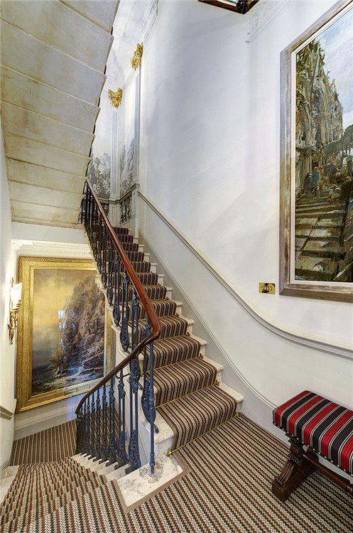 Lowndes Street, Belgravia, London, SW1X