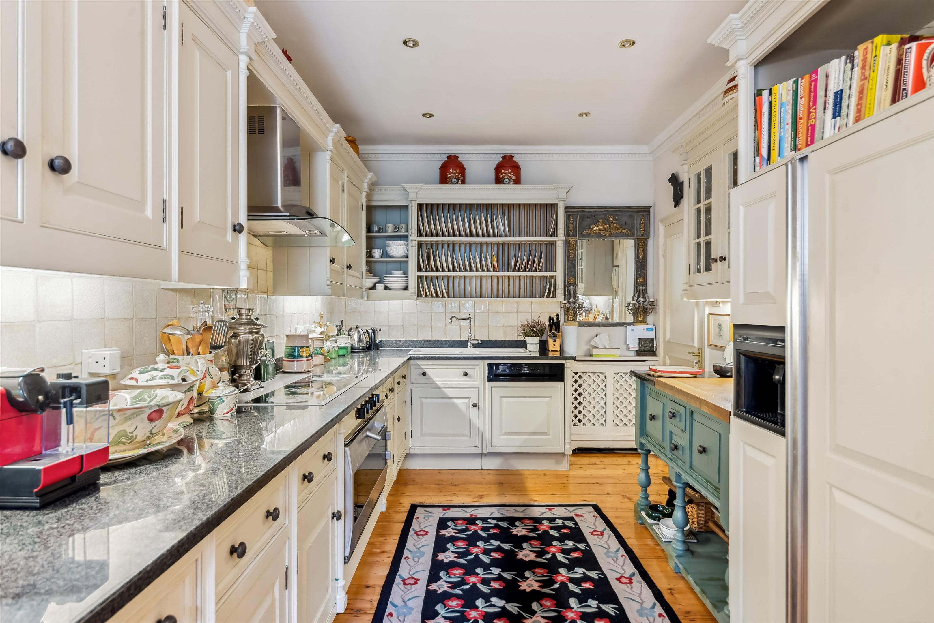 Eaton Terrace, London, SW1W