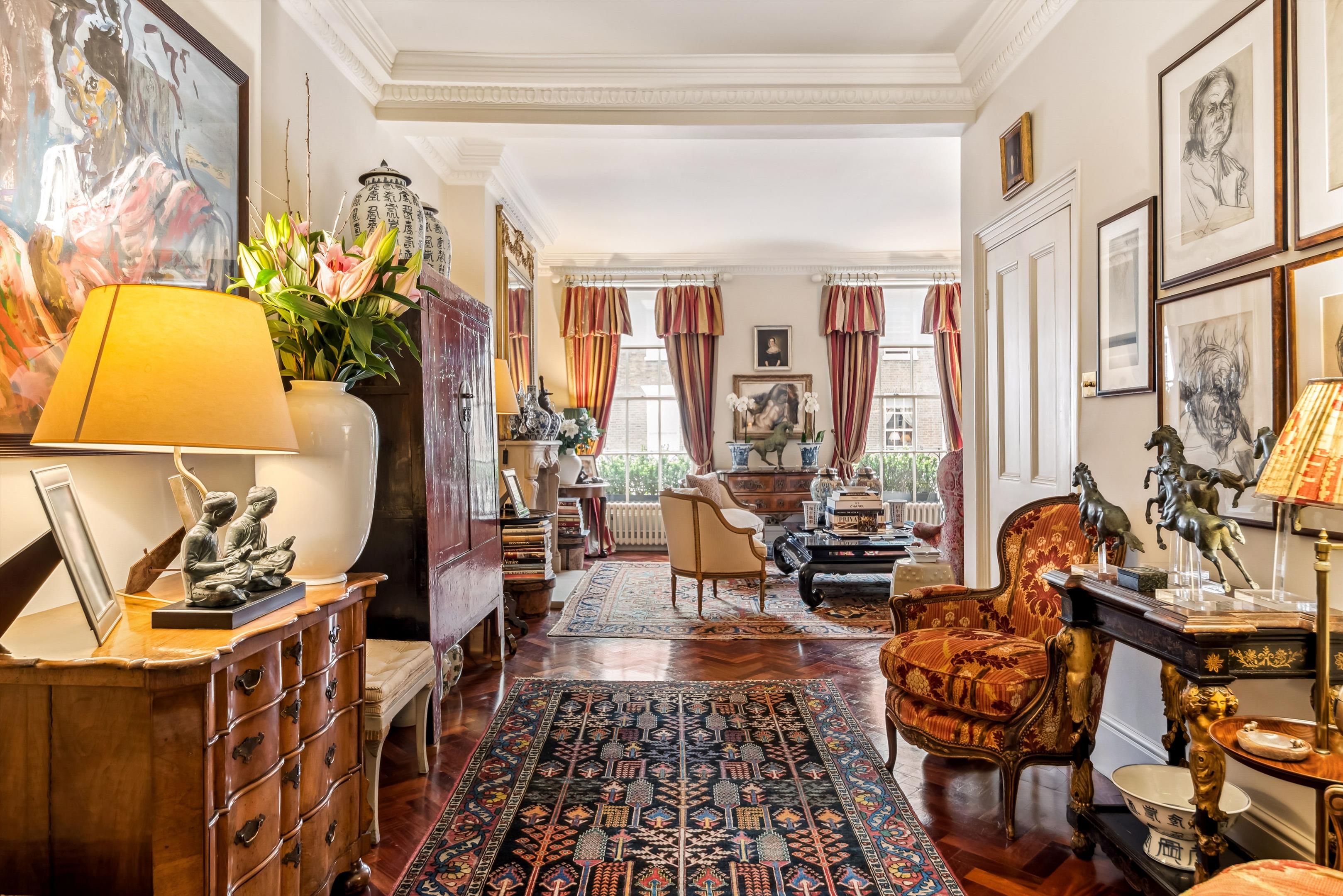 Eaton Terrace, London, SW1W