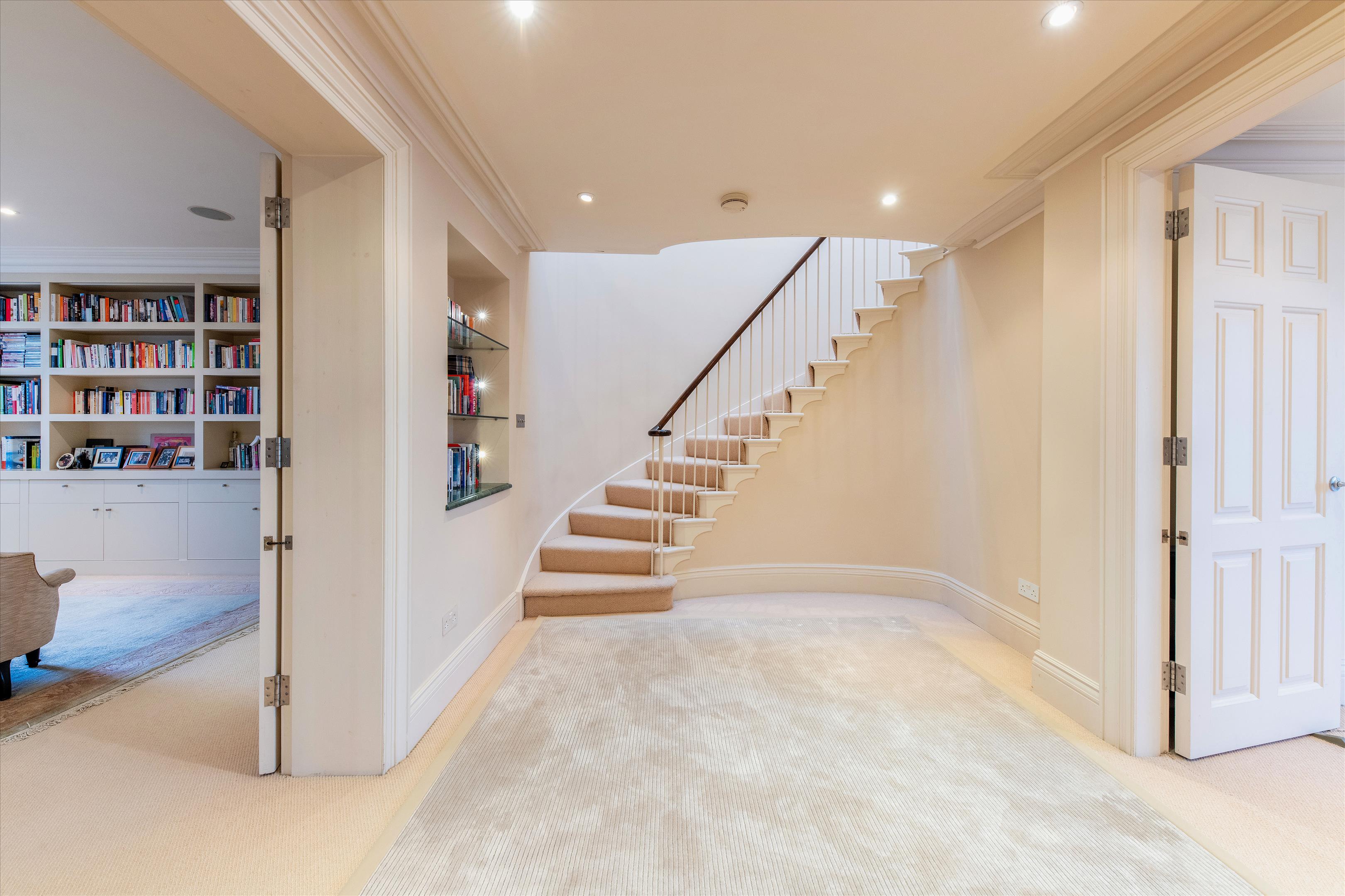 Eaton Square, London, SW1W