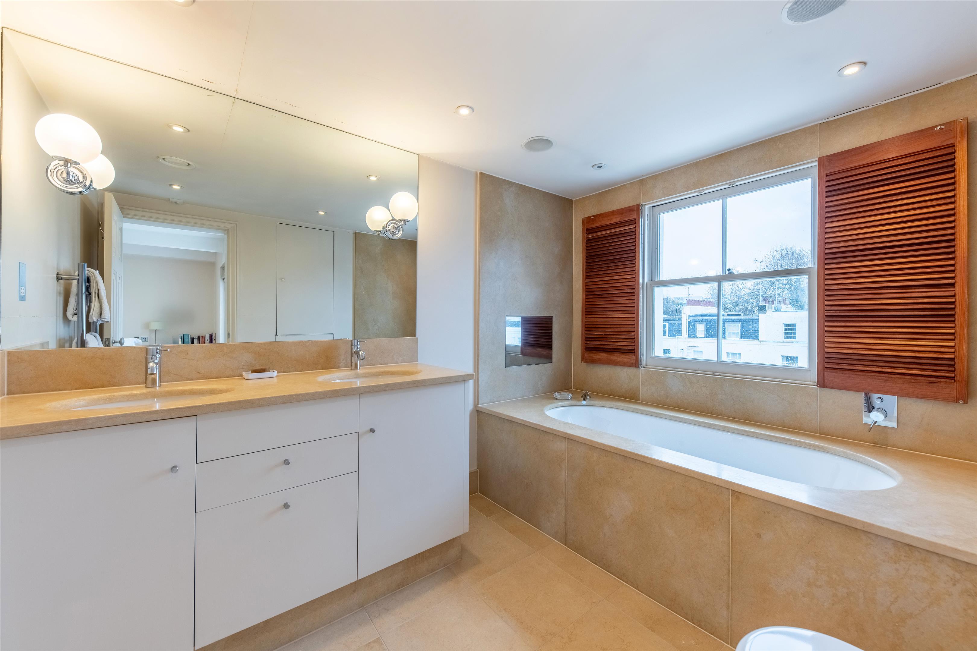 Eaton Square, London, SW1W