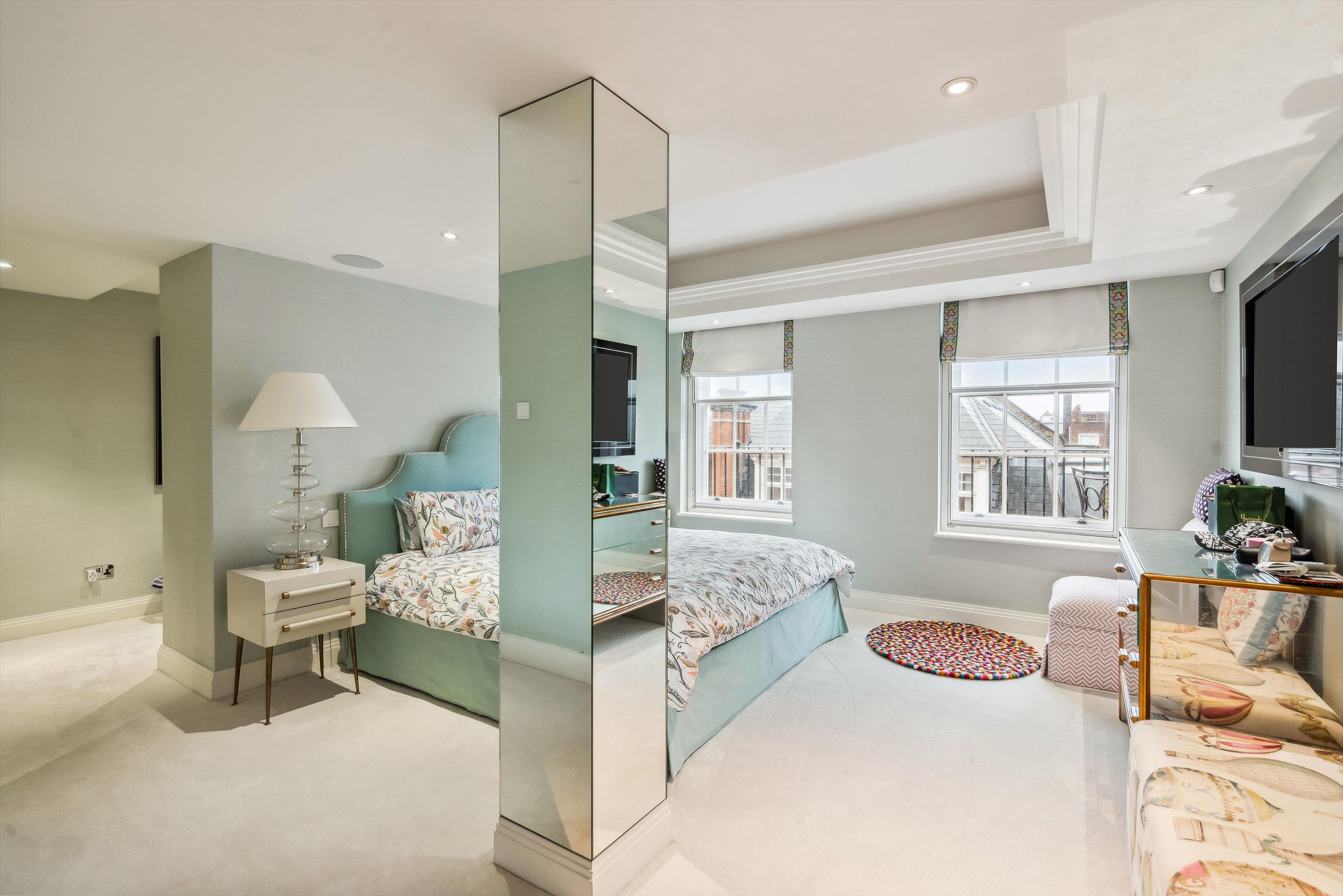 Eccleston Street, Victoria, London, SW1W