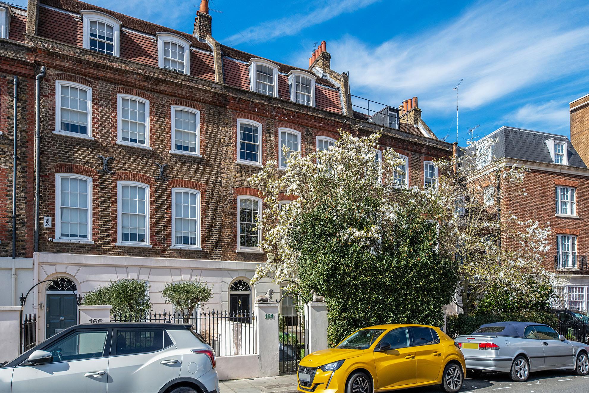 Mozart Terrace, Ebury Street, London SW1W