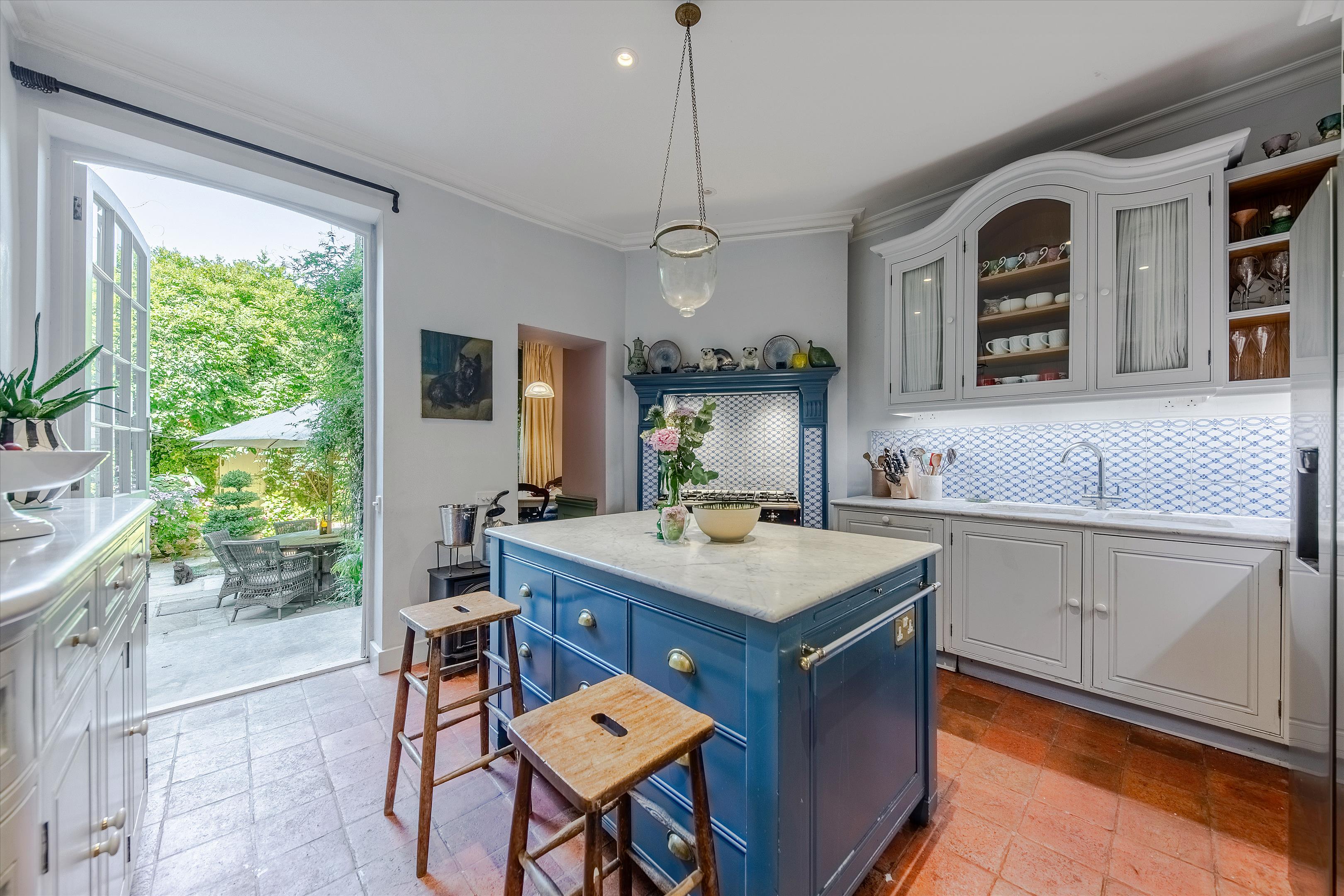 Mozart Terrace, Ebury Street, London SW1W