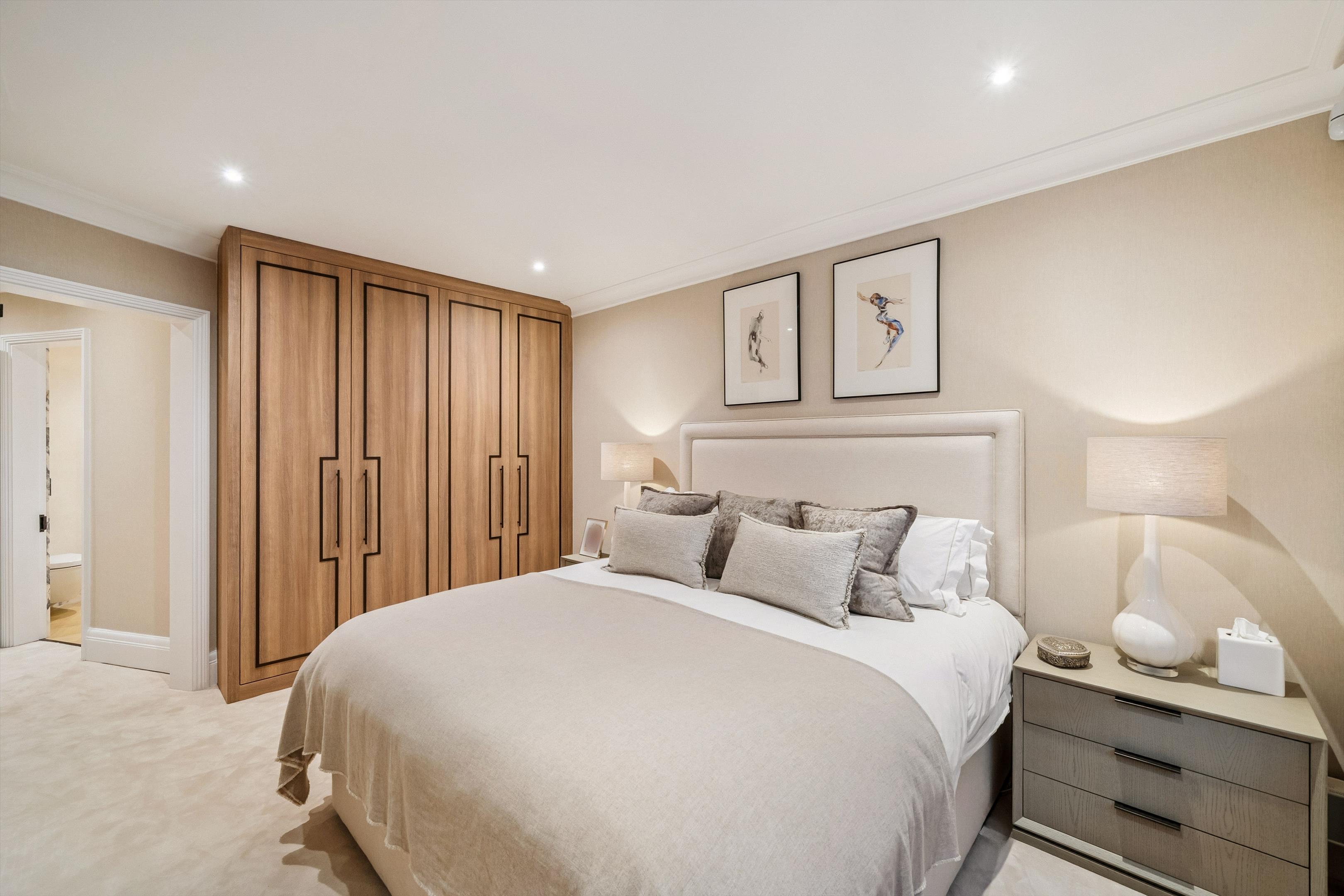 Belgravia Mansions, Holbein Place, Belgravia, London, SW1W